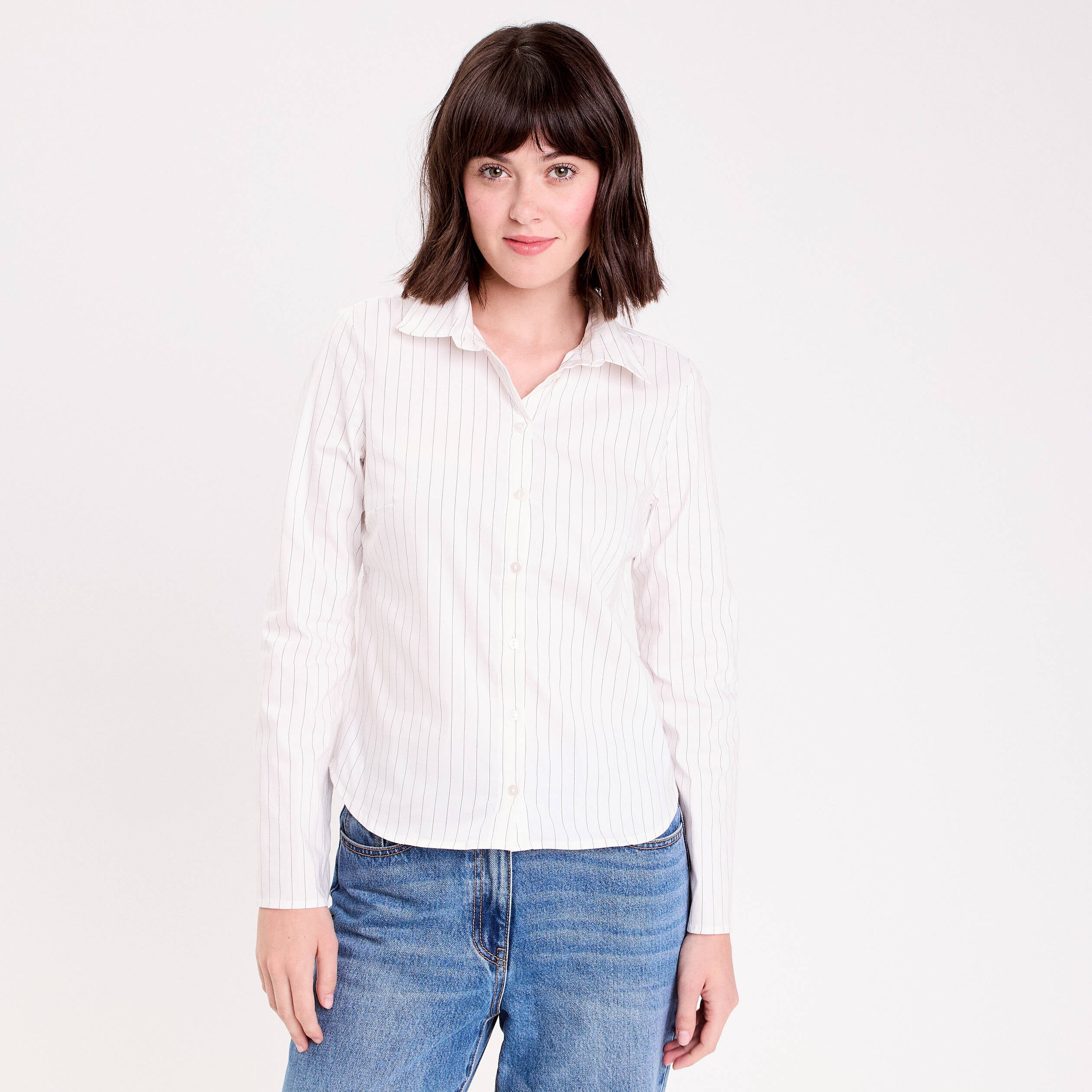 Chemise cintr&eacute;e manches longues blanc femme