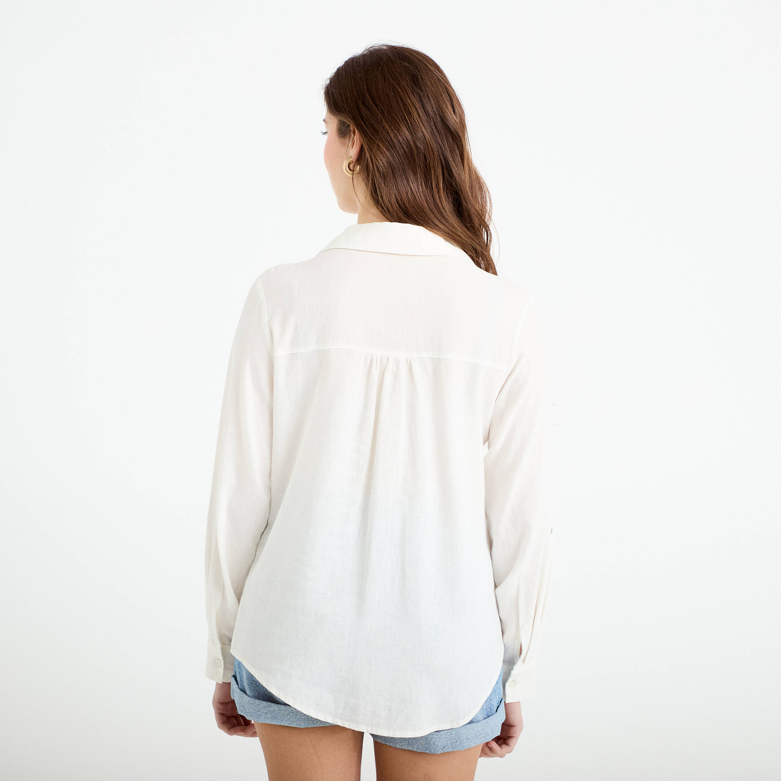 Chemise lin col V manches longues ecru femme