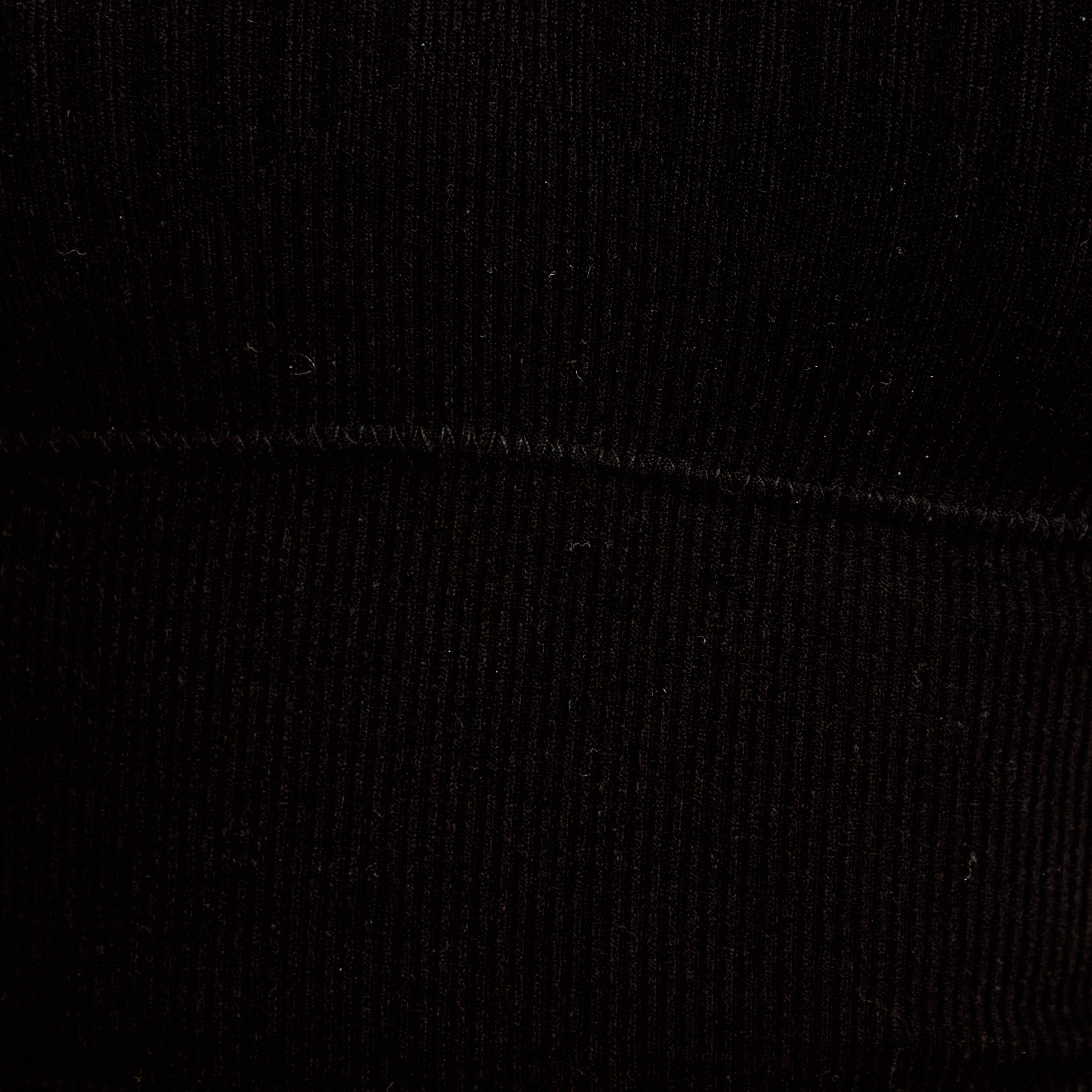 Crop top c&ocirc;tel&eacute; noir femme
