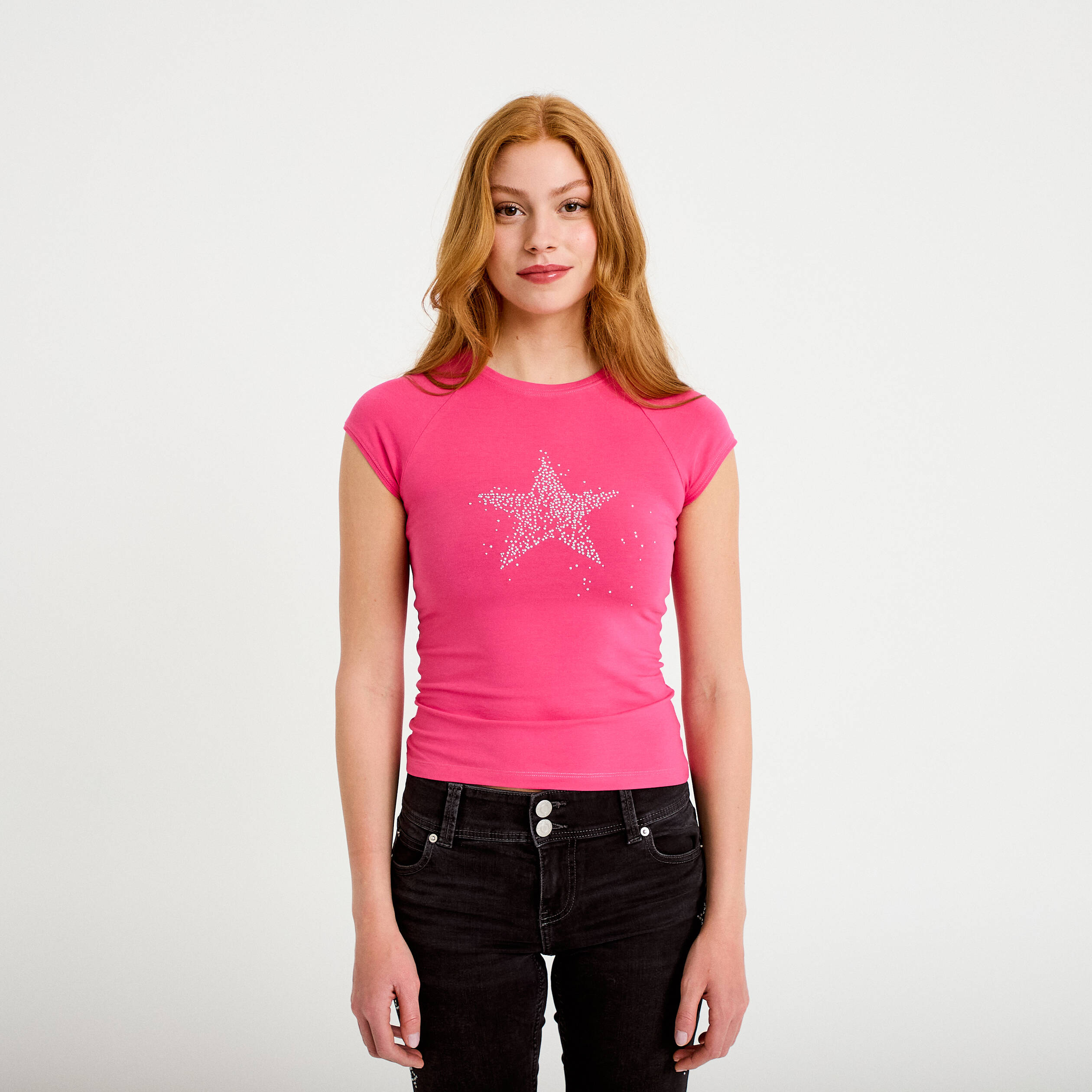 T-shirt ajust&eacute; court col rond rose fushia femme