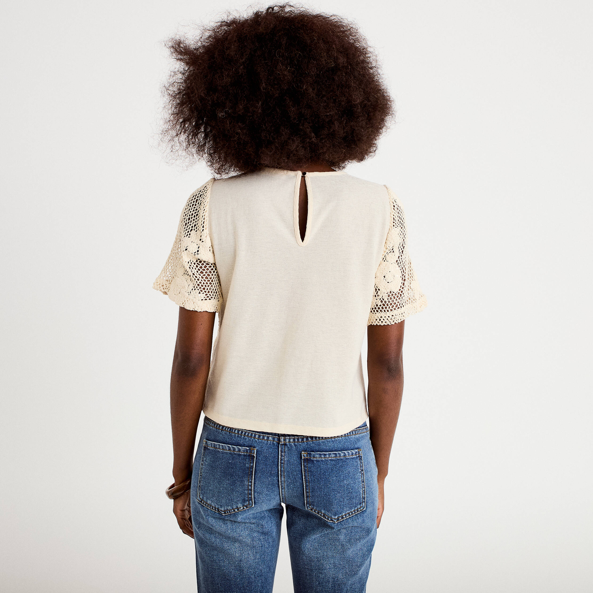 T-shirt manches courtes aspect dentelle ecru femme