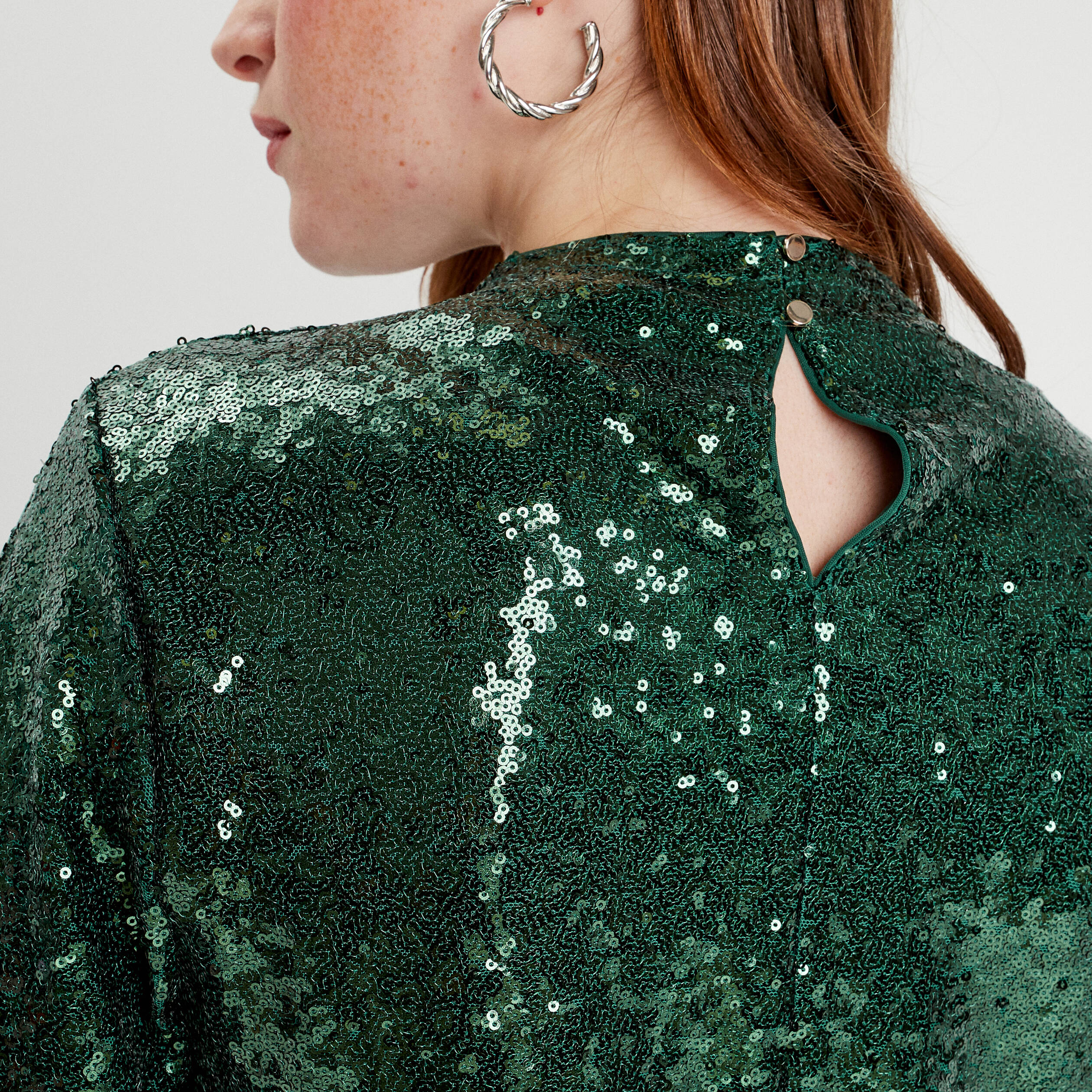 T-shirt sequins col montant vert fonc&eacute; femme