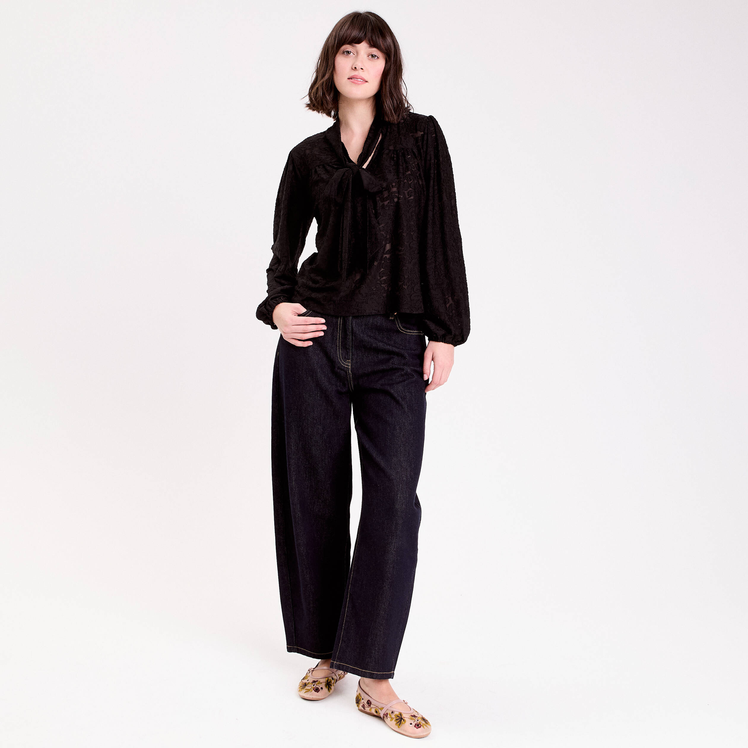 Blouse col lavalli&egrave;re noir femme
