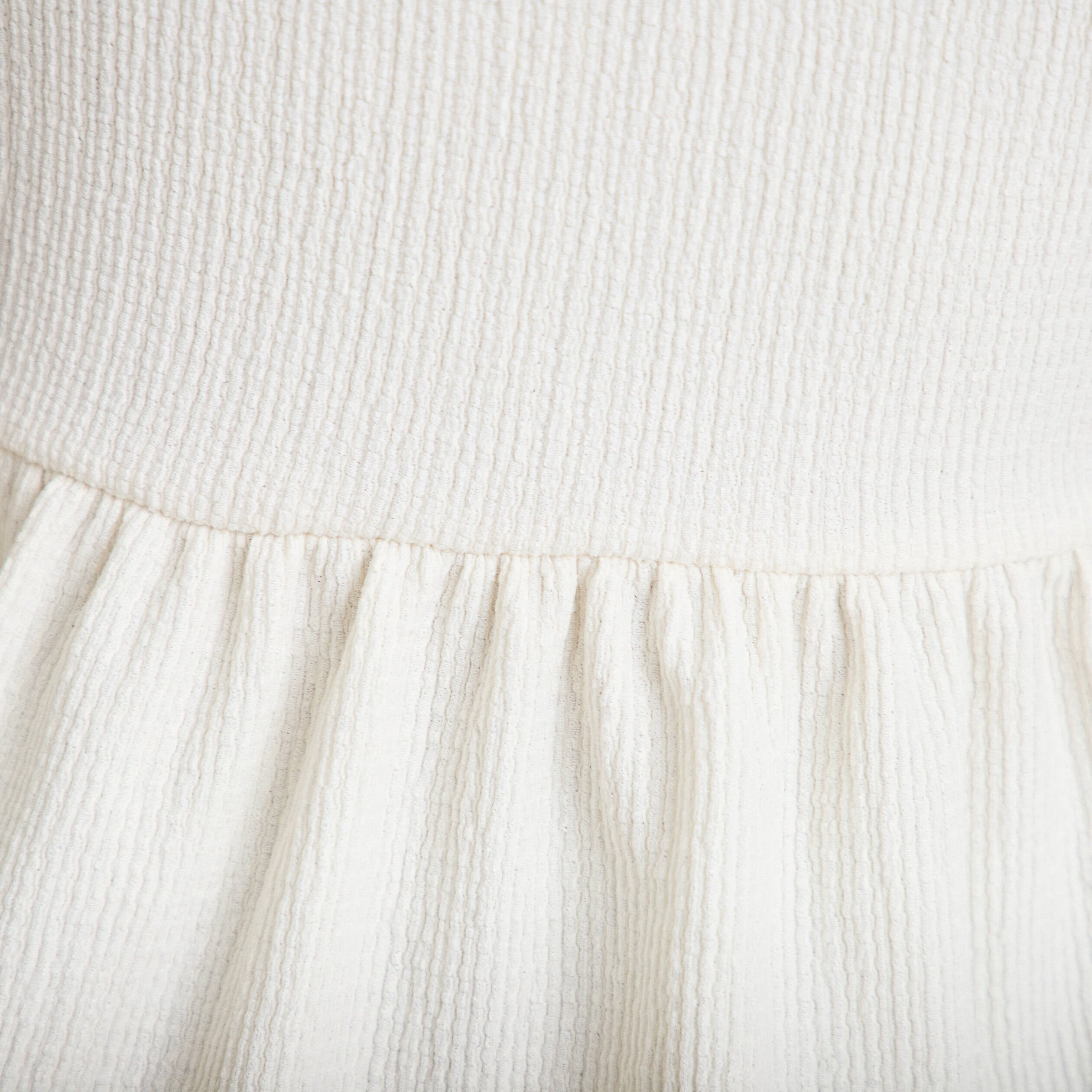 Blouse cintr&eacute;e col v manches courtes ecru femme