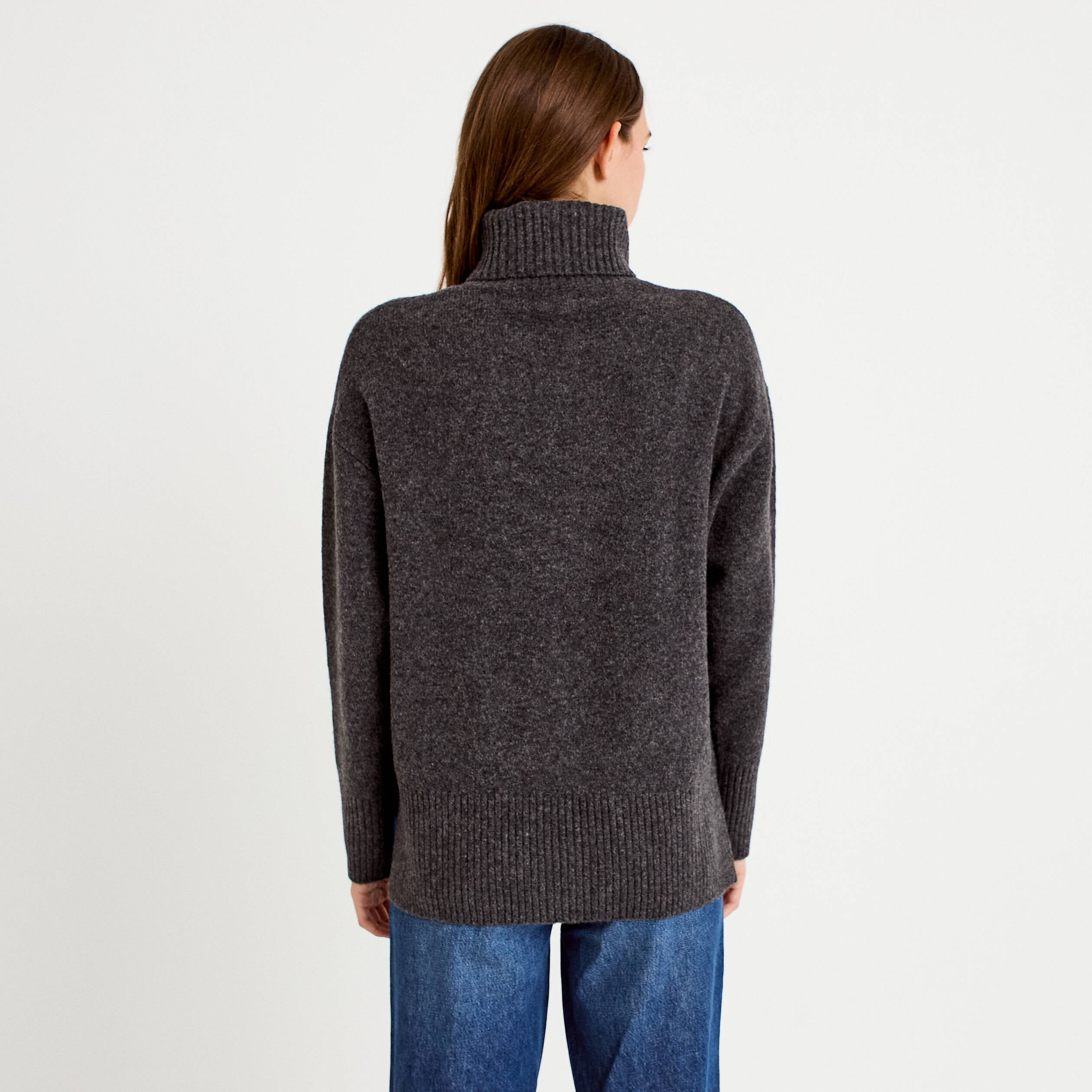 Pull col roul&eacute; manches longues gris femme