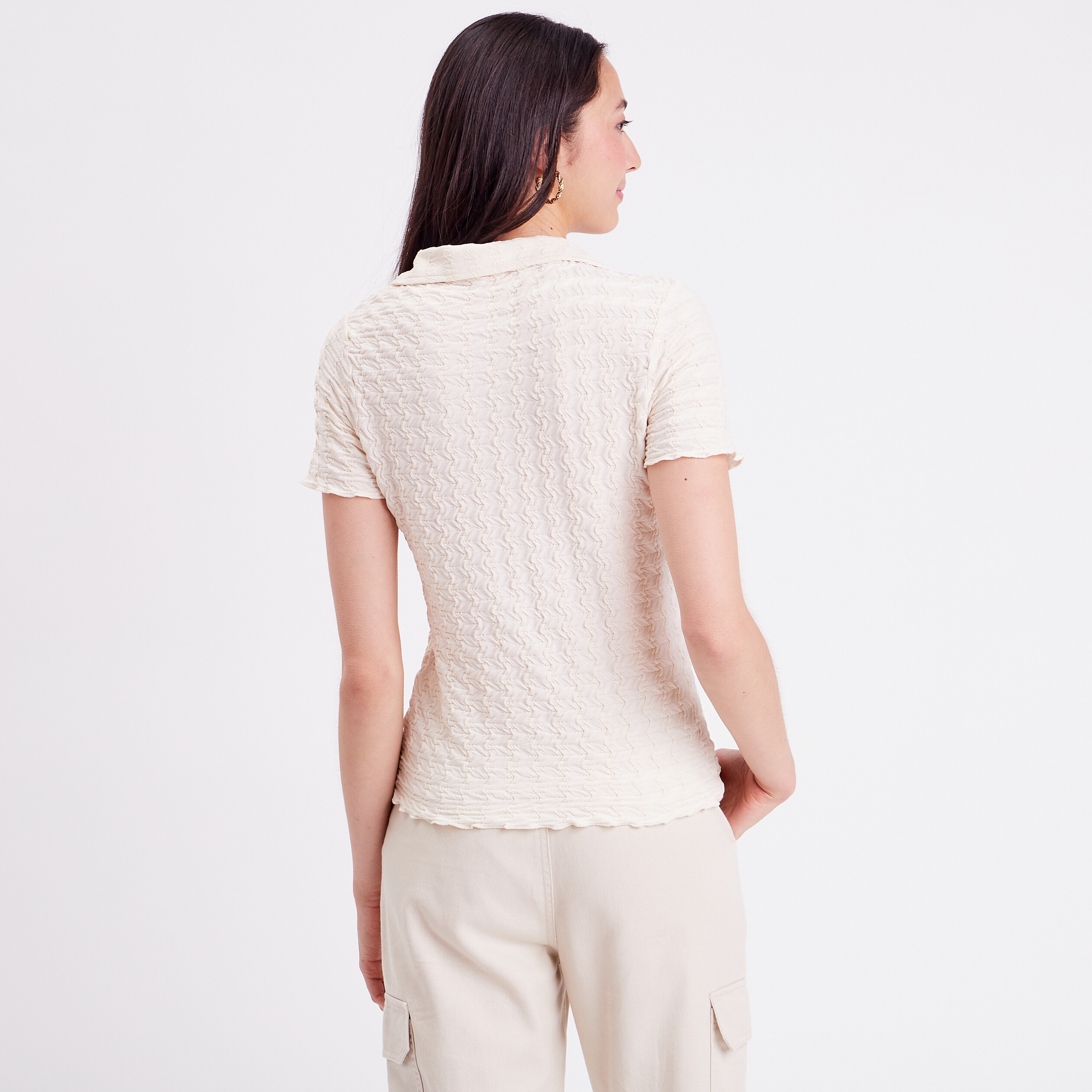 Blouse manches courtes gaufr&eacute; ecru femme
