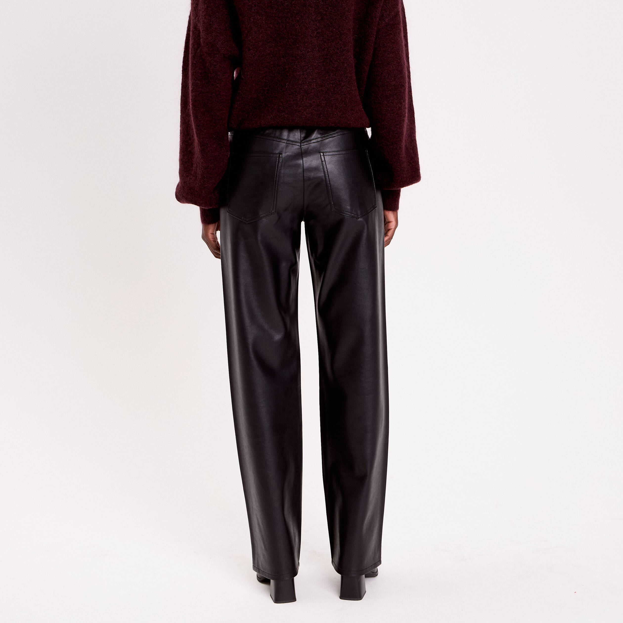 Pantalon droit similicuir noir femme