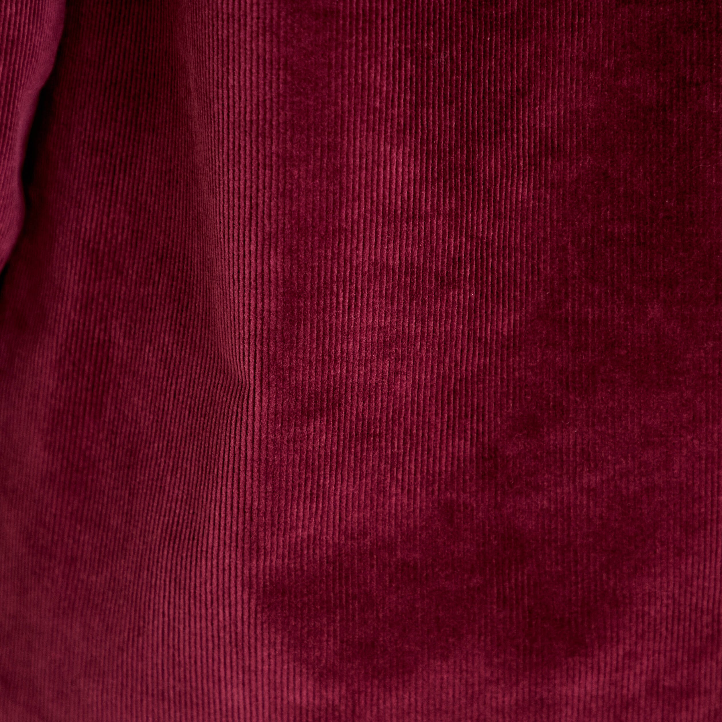 Robe &eacute;vas&eacute;e velours col montant bordeaux femme