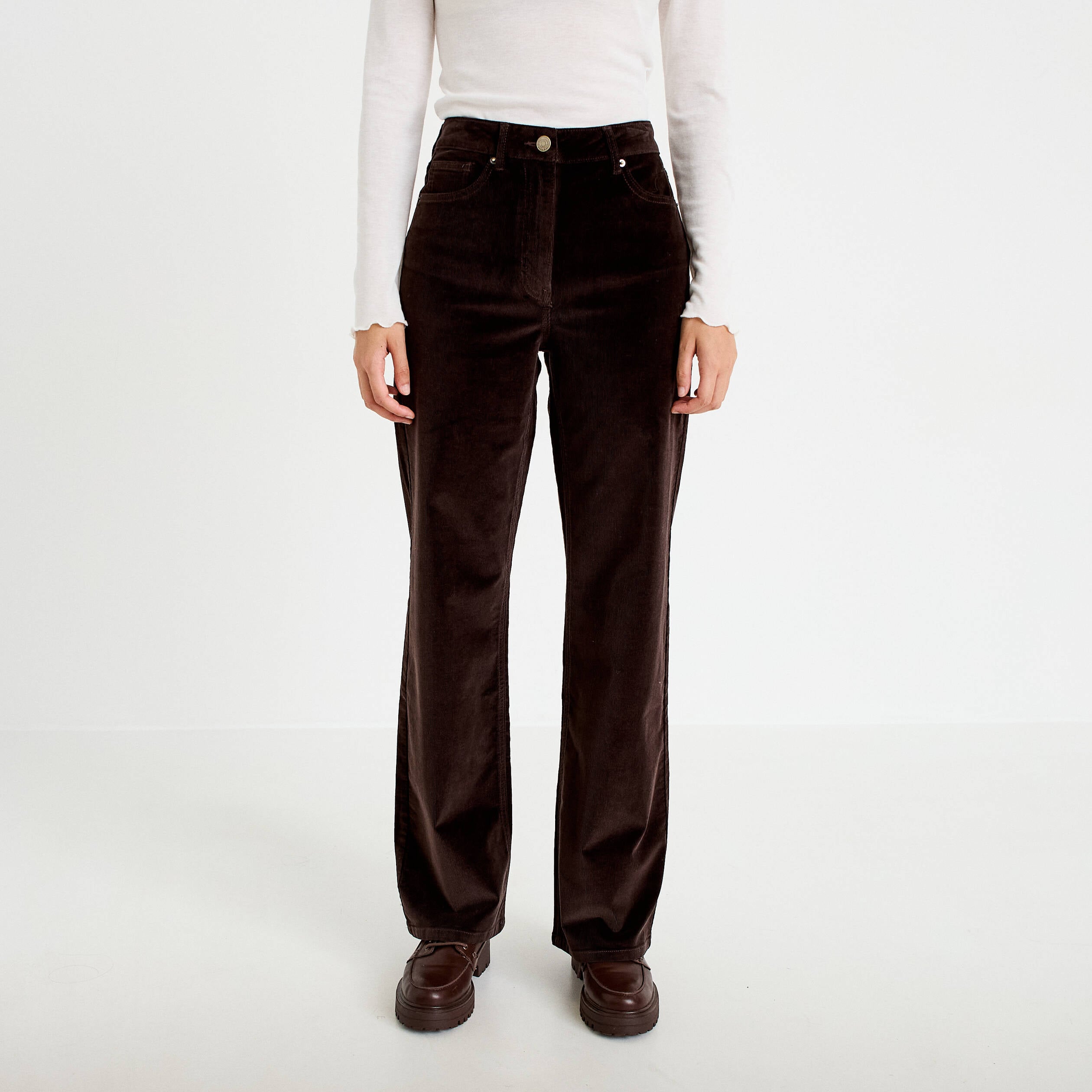 Pantalon bootcut taille haute velours marron fonc&eacute; femme