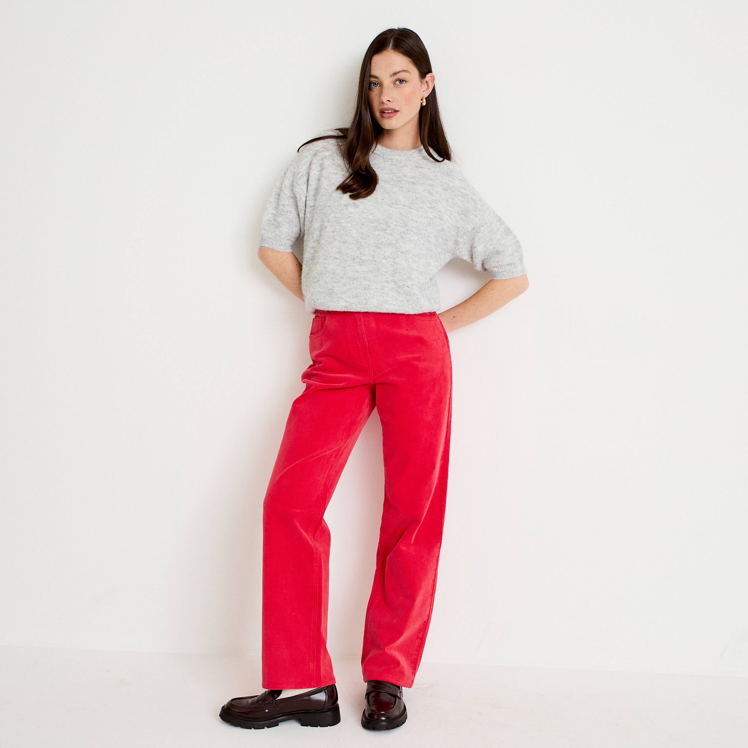 Pantalon droit en velours rouge femme