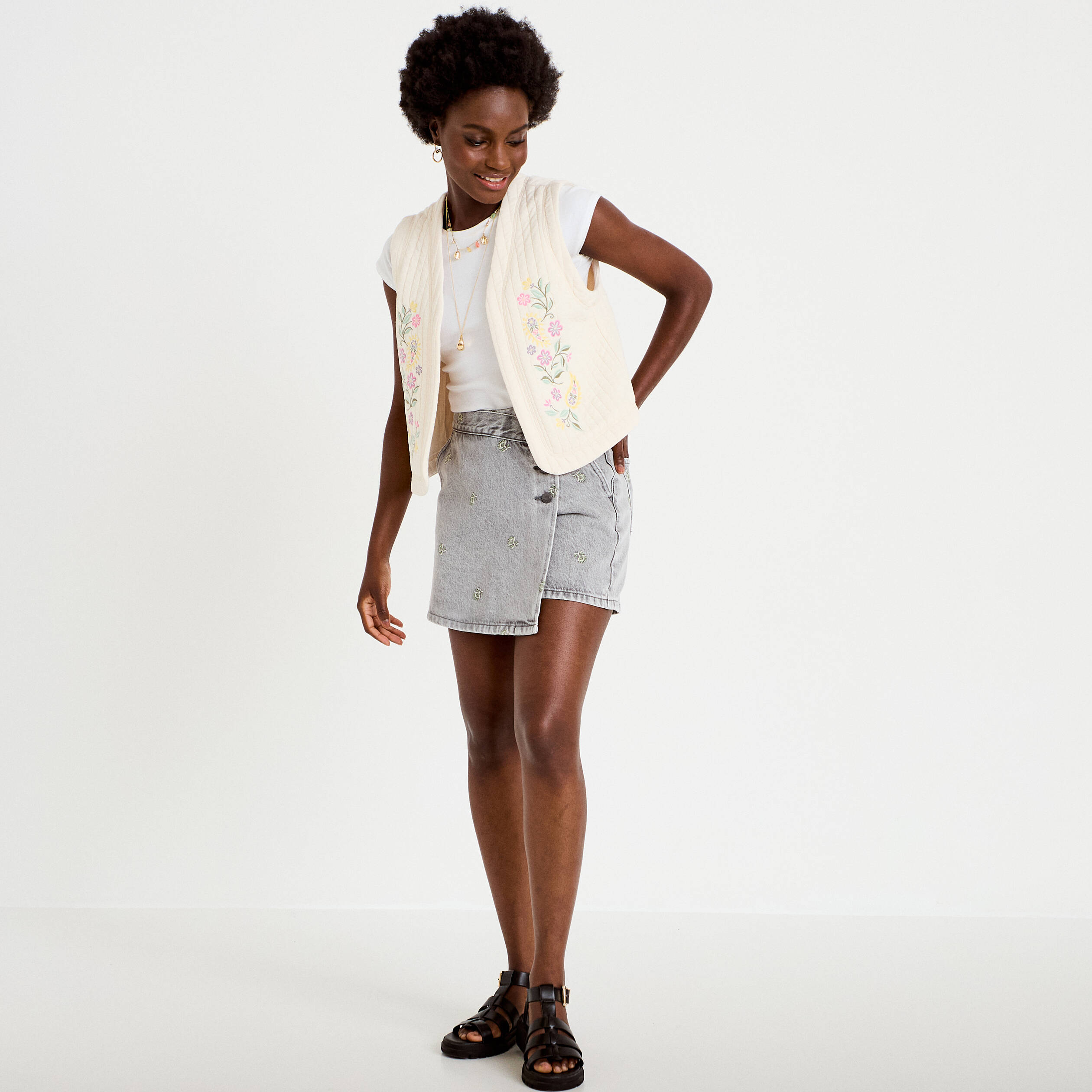 Veste droite sans manches col rond ecru femme