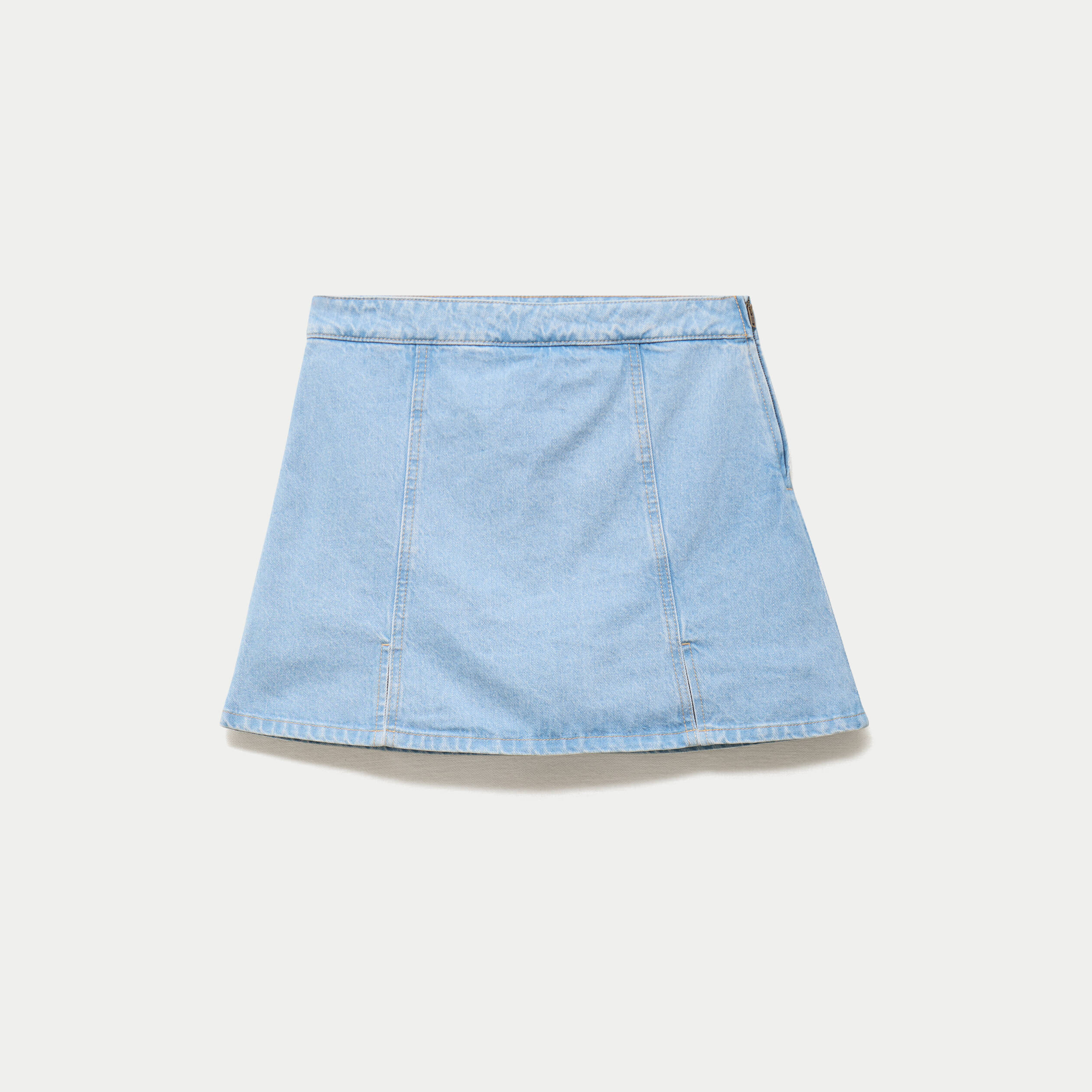 Jupe-short trap&egrave;ze en jean denim bleach femme