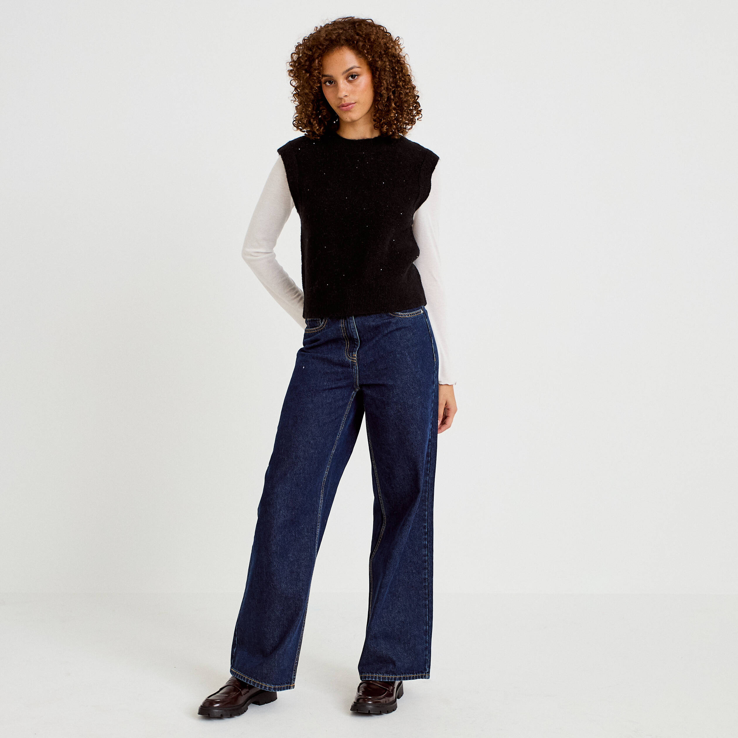 D&eacute;bardeur col rond avec sequin noir femme