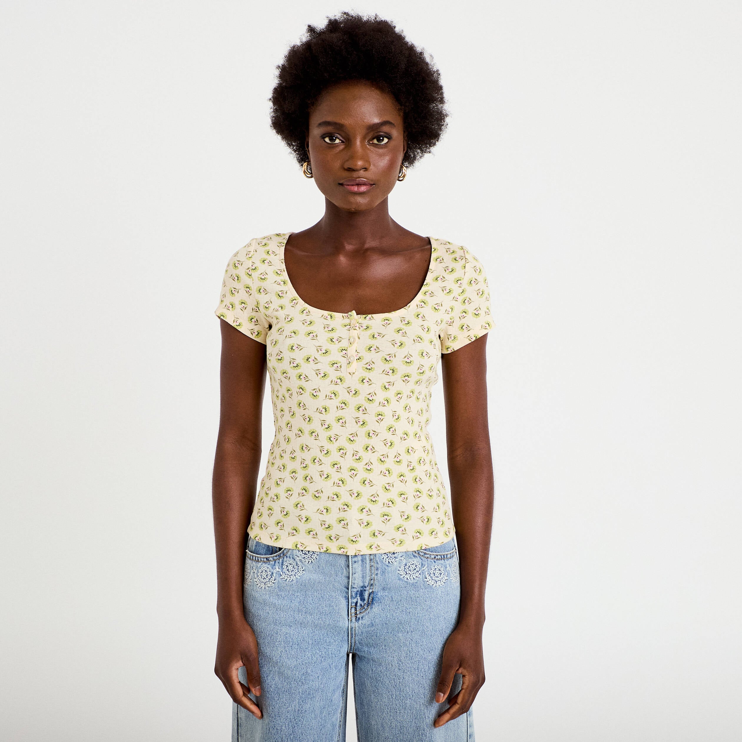 T-shirt ajust&eacute; manches courtes blanc femme