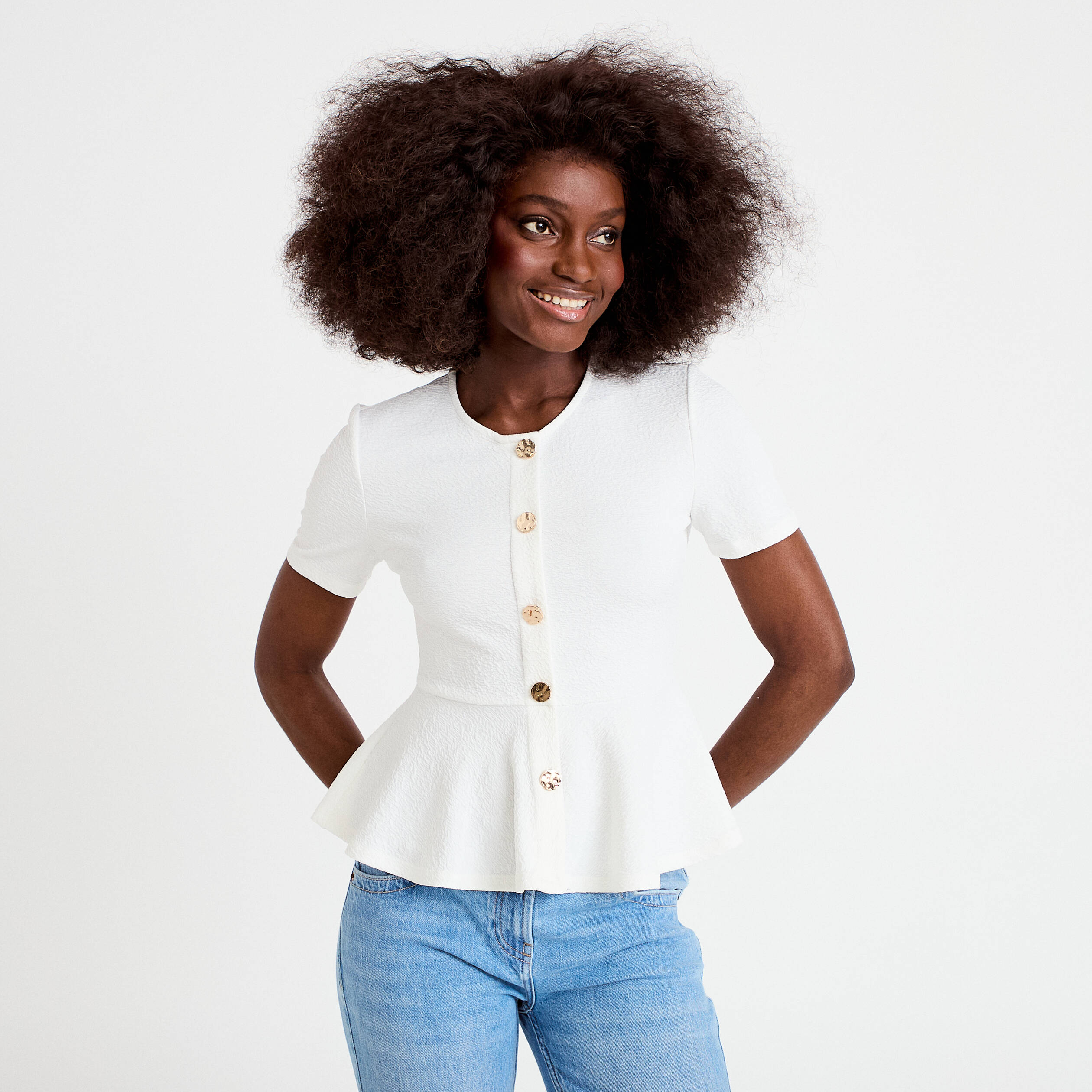 Top Col Rond Sans Manches Crème Taille 16 - Marque Atmosphere, Très Bon état