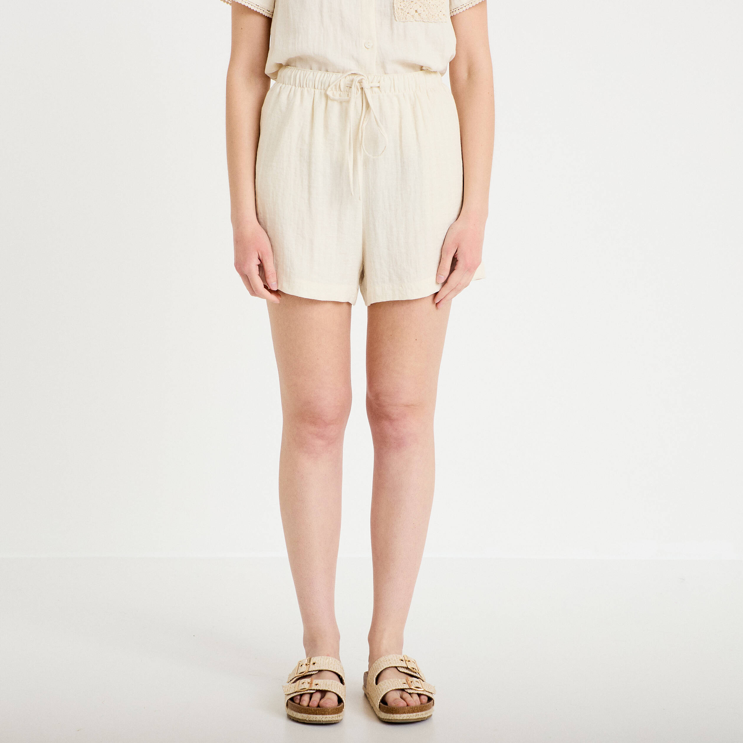 Short coupe flare ecru femme