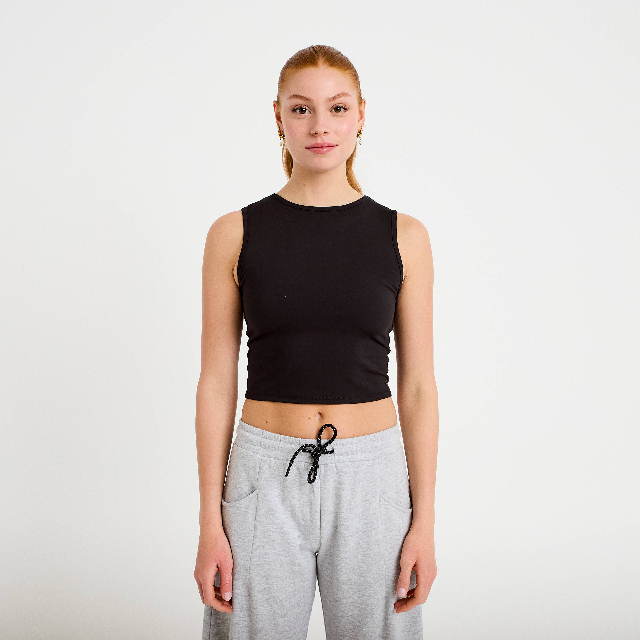 D&eacute;bardeur col rond noir femme
