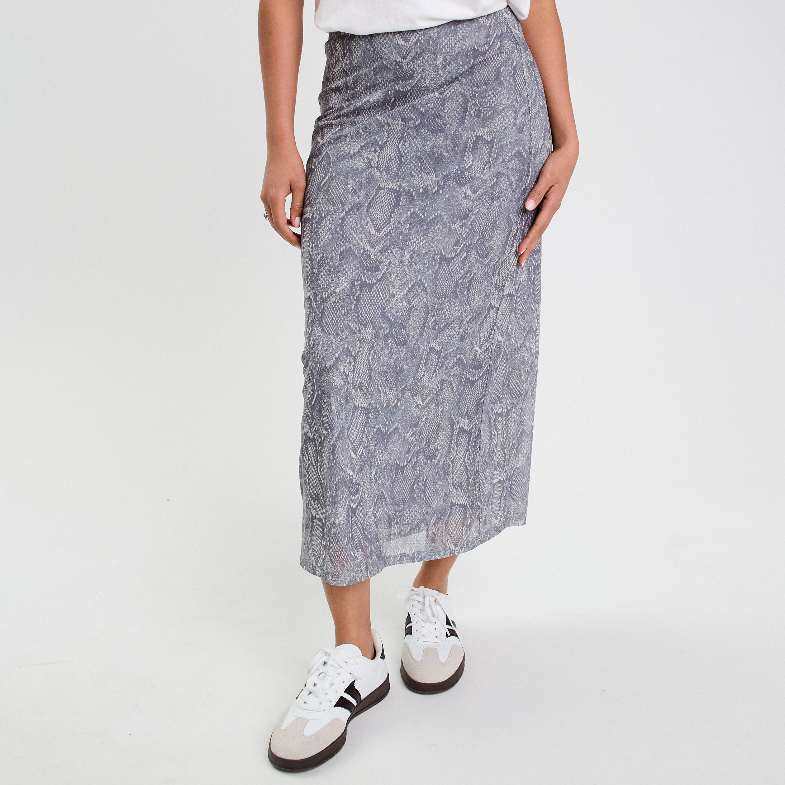 Jupe longue &eacute;vas&eacute;e bleu gris femme
