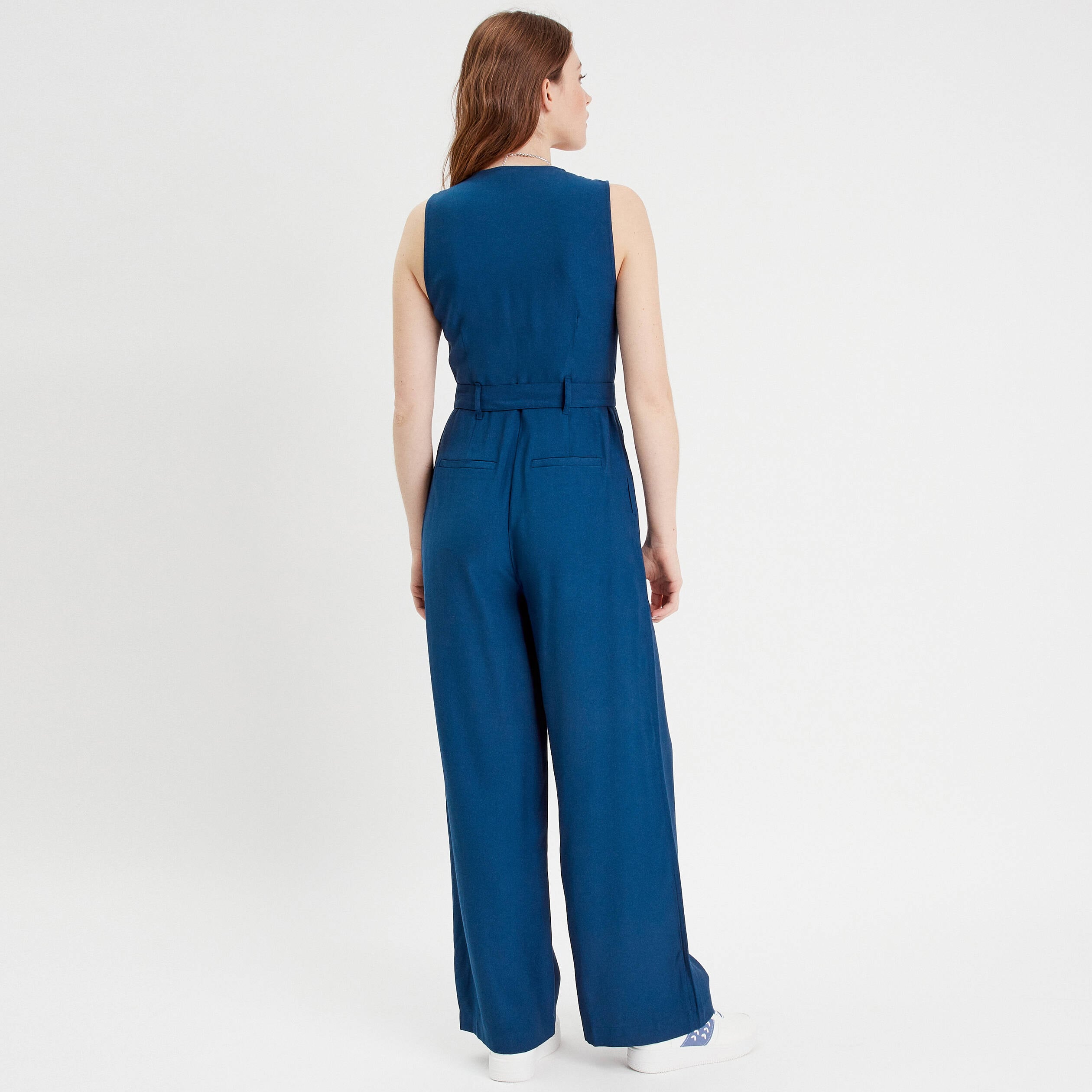 Combinaison pantalon ceintur&eacute;e bleu marine femme