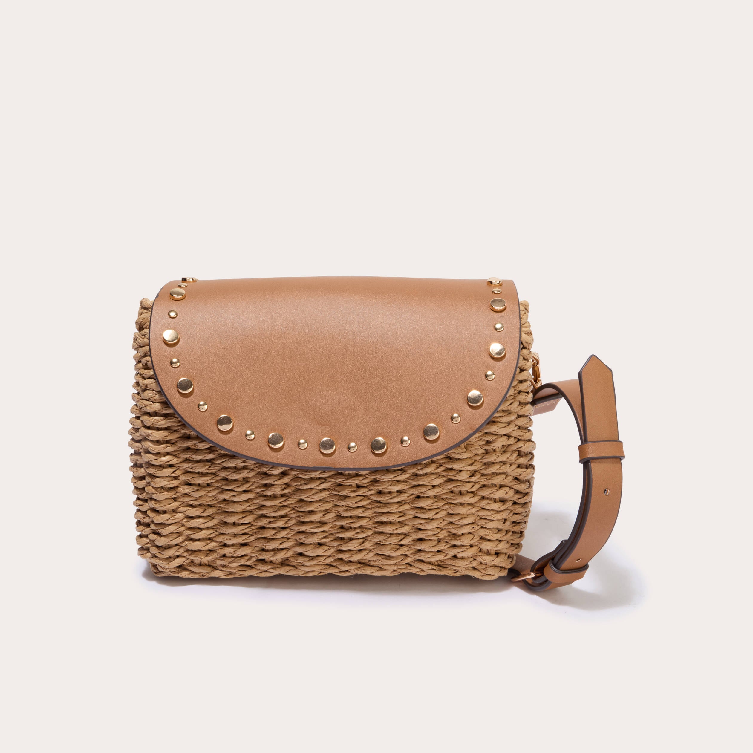 Sac chin&eacute; d&eacute;tails clout&eacute;s camel femme