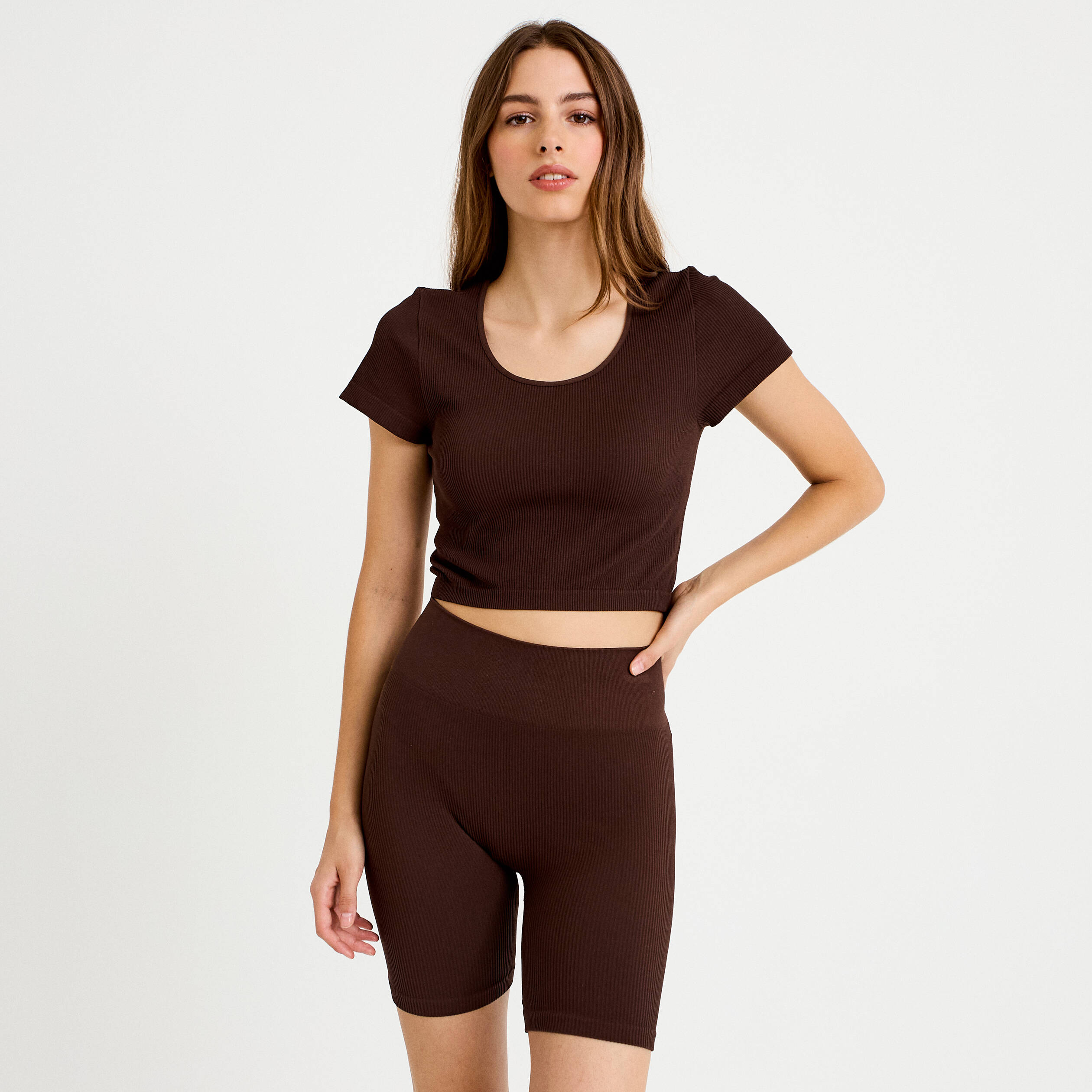 Short cycliste sans couture marron fonc&eacute; femme