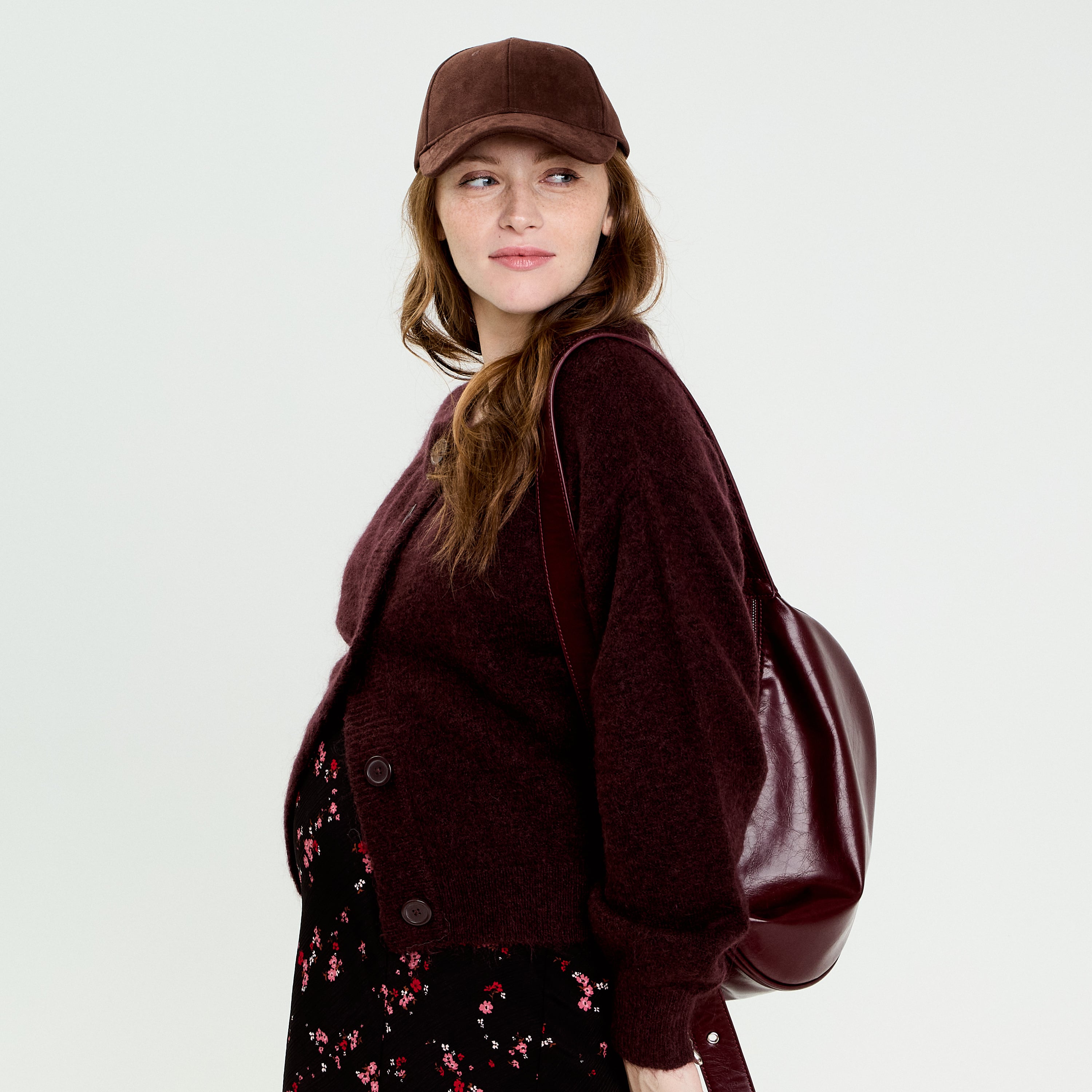 Gilet boutonn&eacute; rouge fonc&eacute; femme