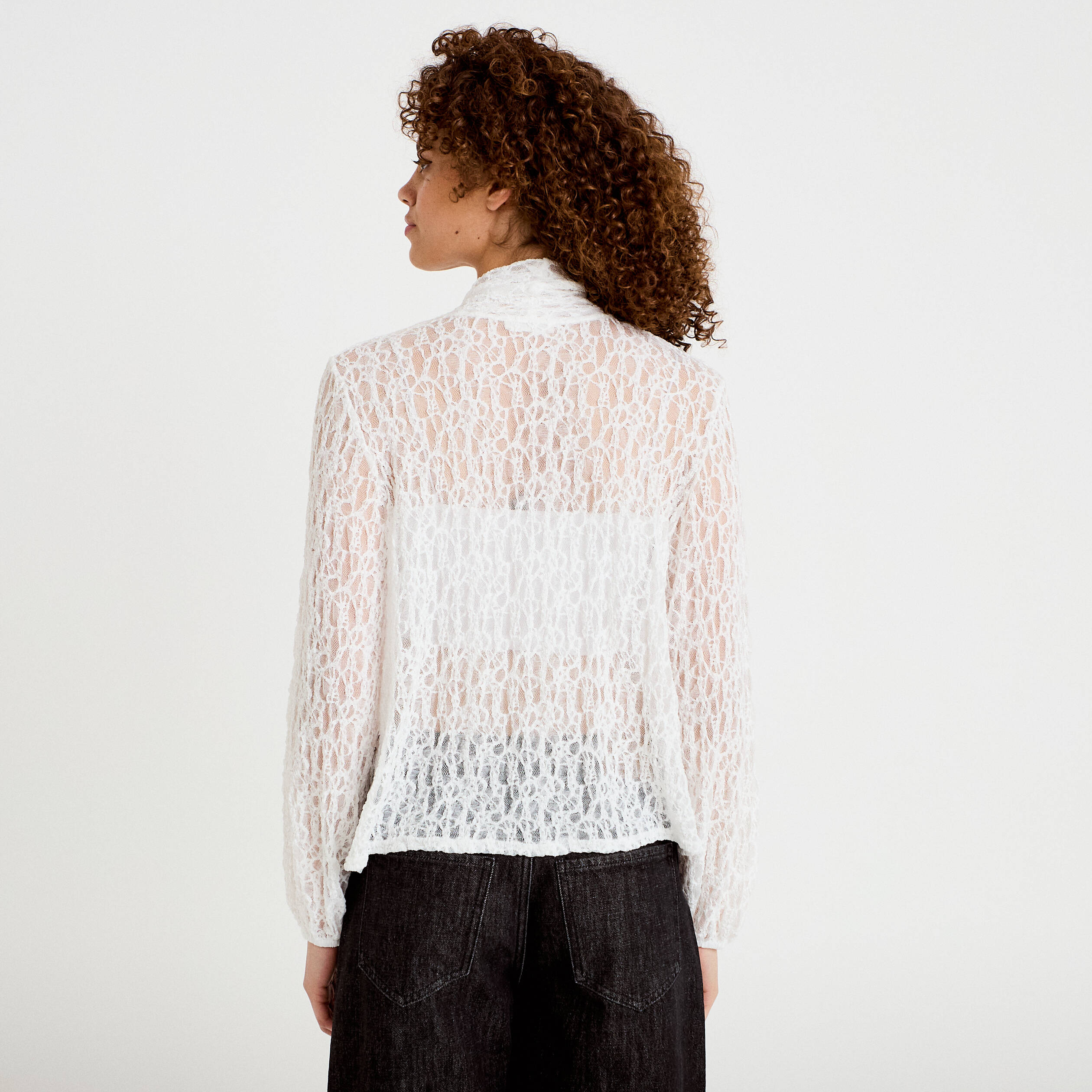 Blouse droite col montant dentelle ecru femme