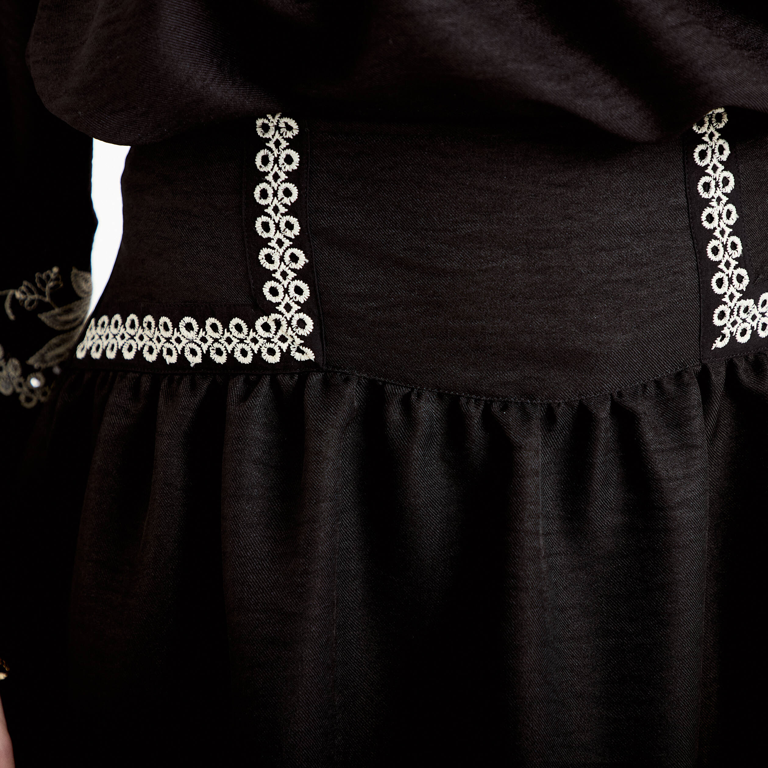 Jupe courte &eacute;vas&eacute;e taille haute noir femme