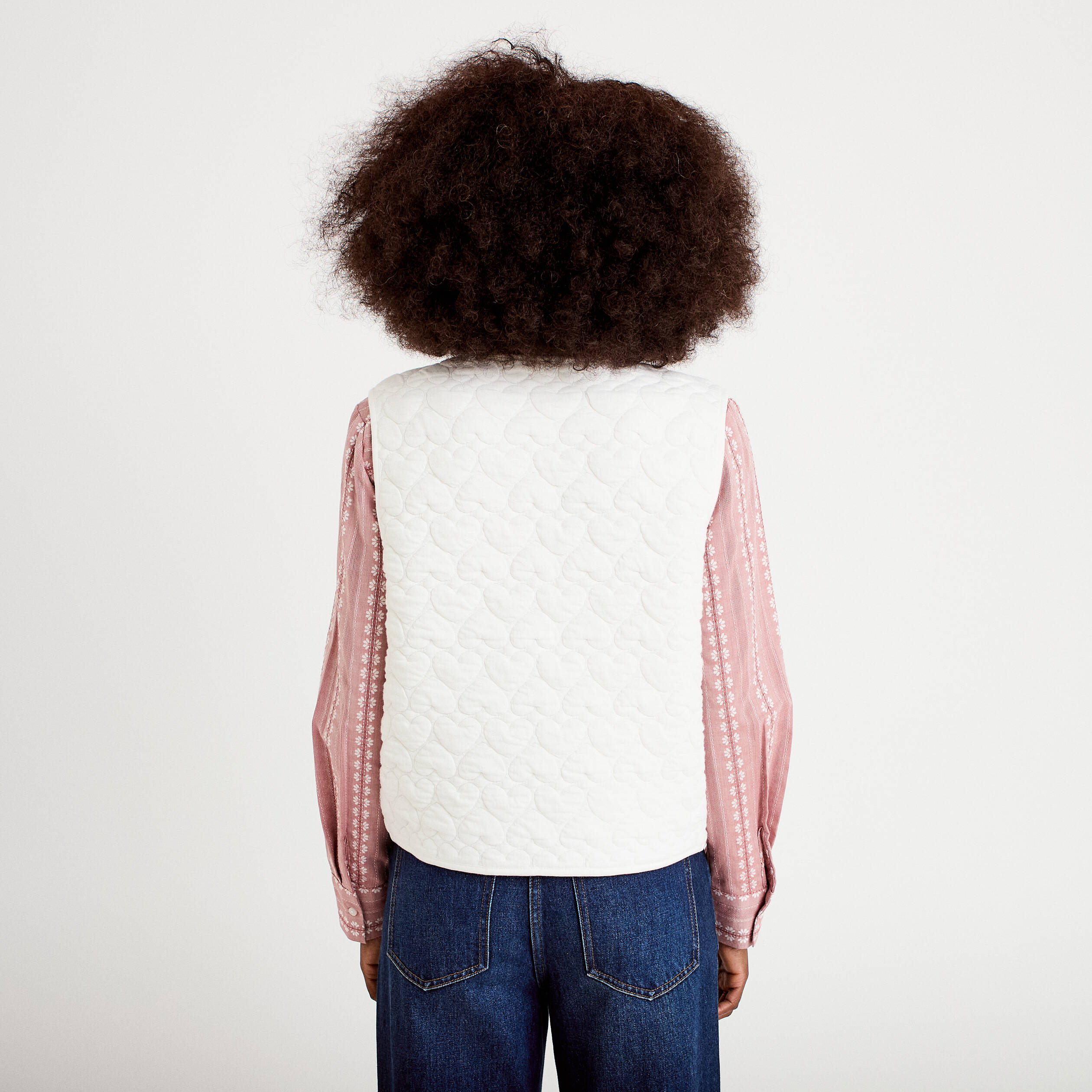 Gilet matelass&eacute; sans manches ecru femme