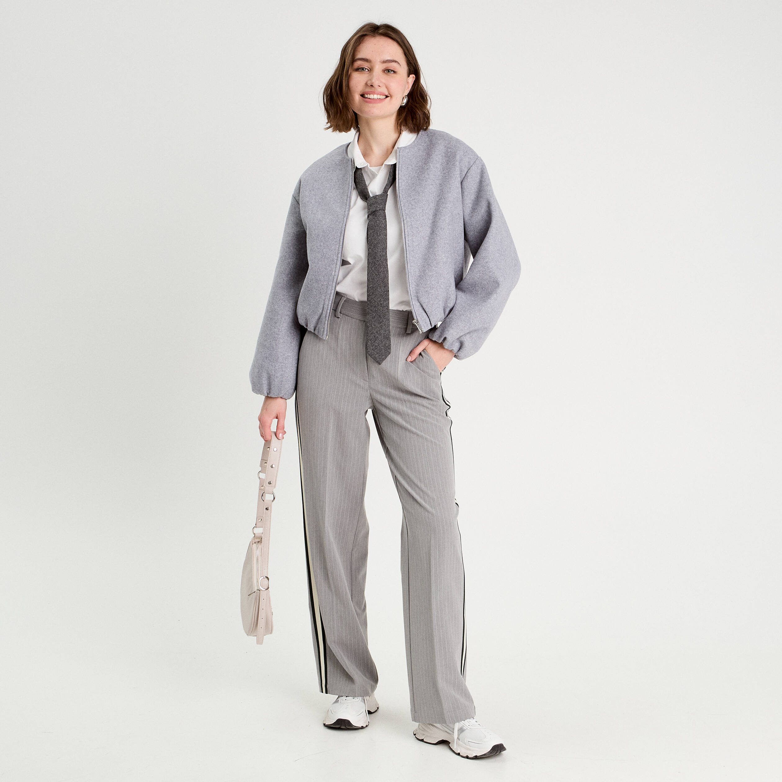 Pantalon large avec bandes gris clair femme