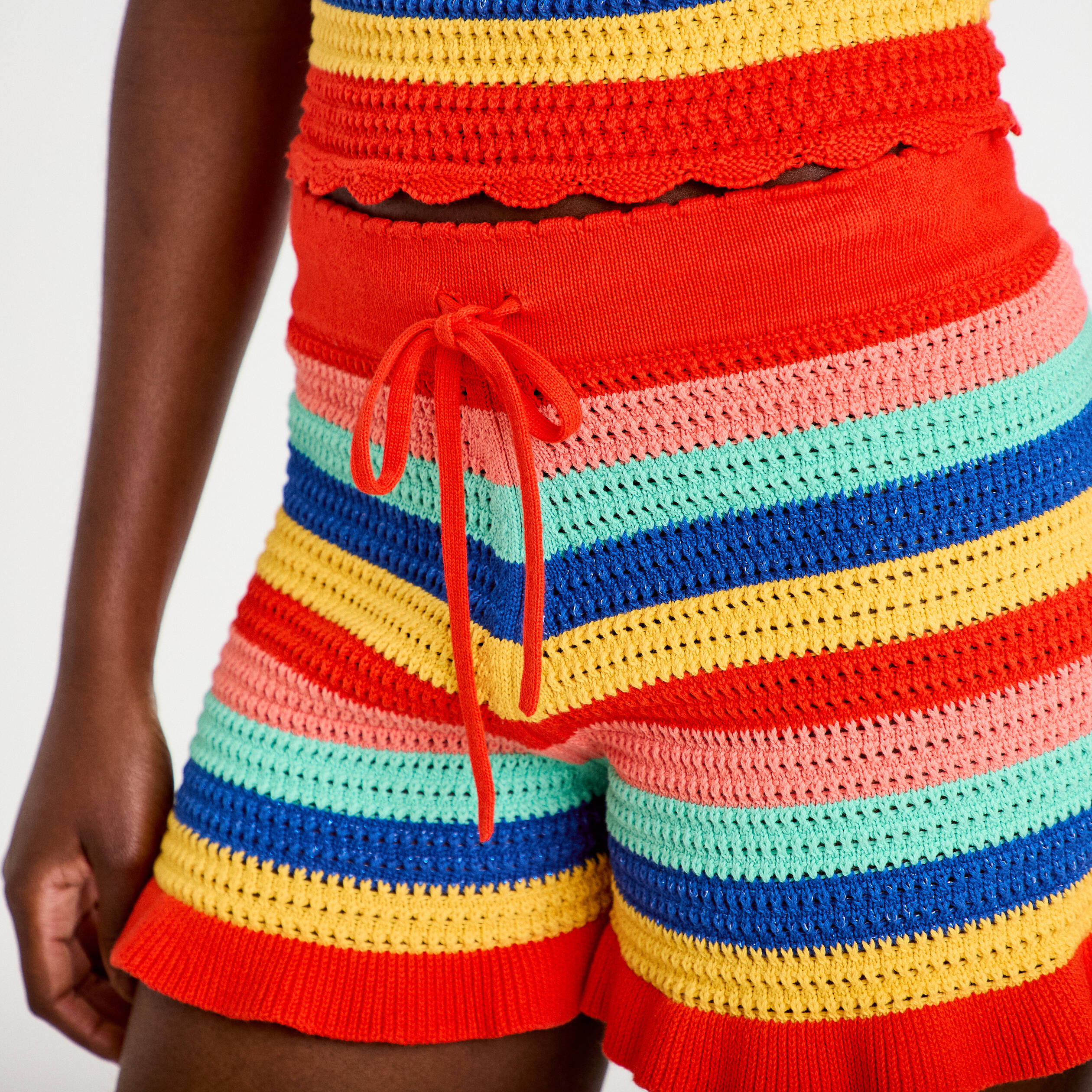 Short crochet rouge femme