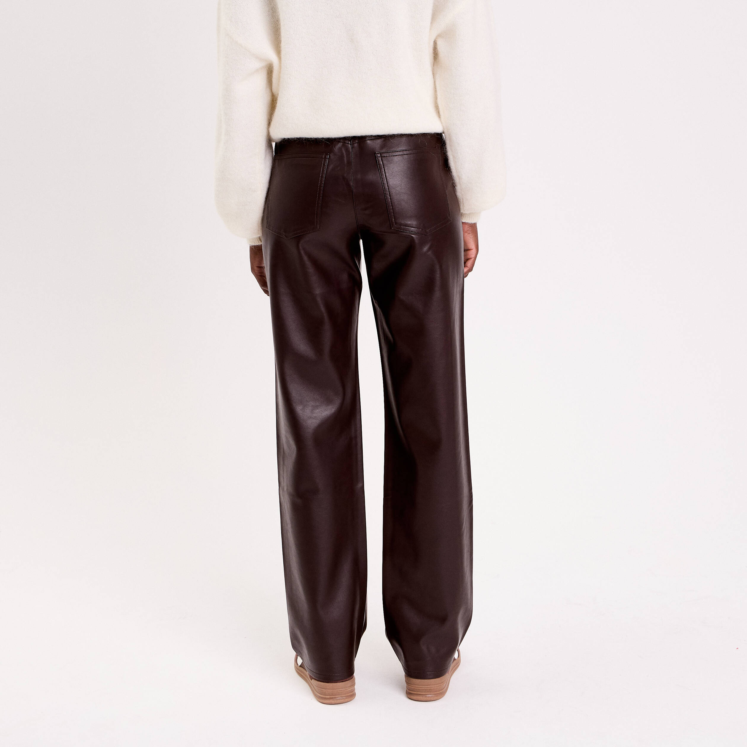 Pantalon large similicuir marron fonc&eacute; femme