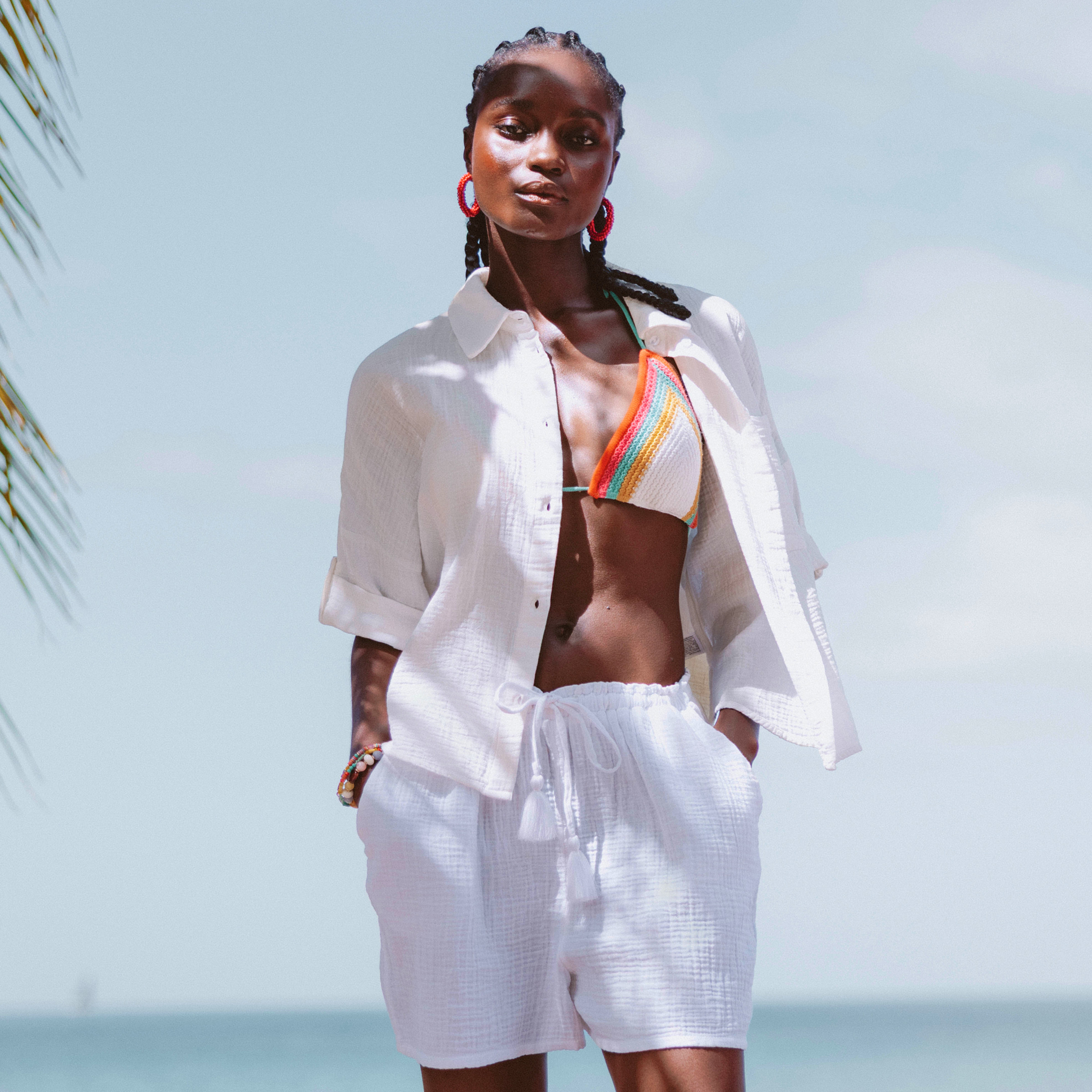 Short pliss&eacute; blanc femme