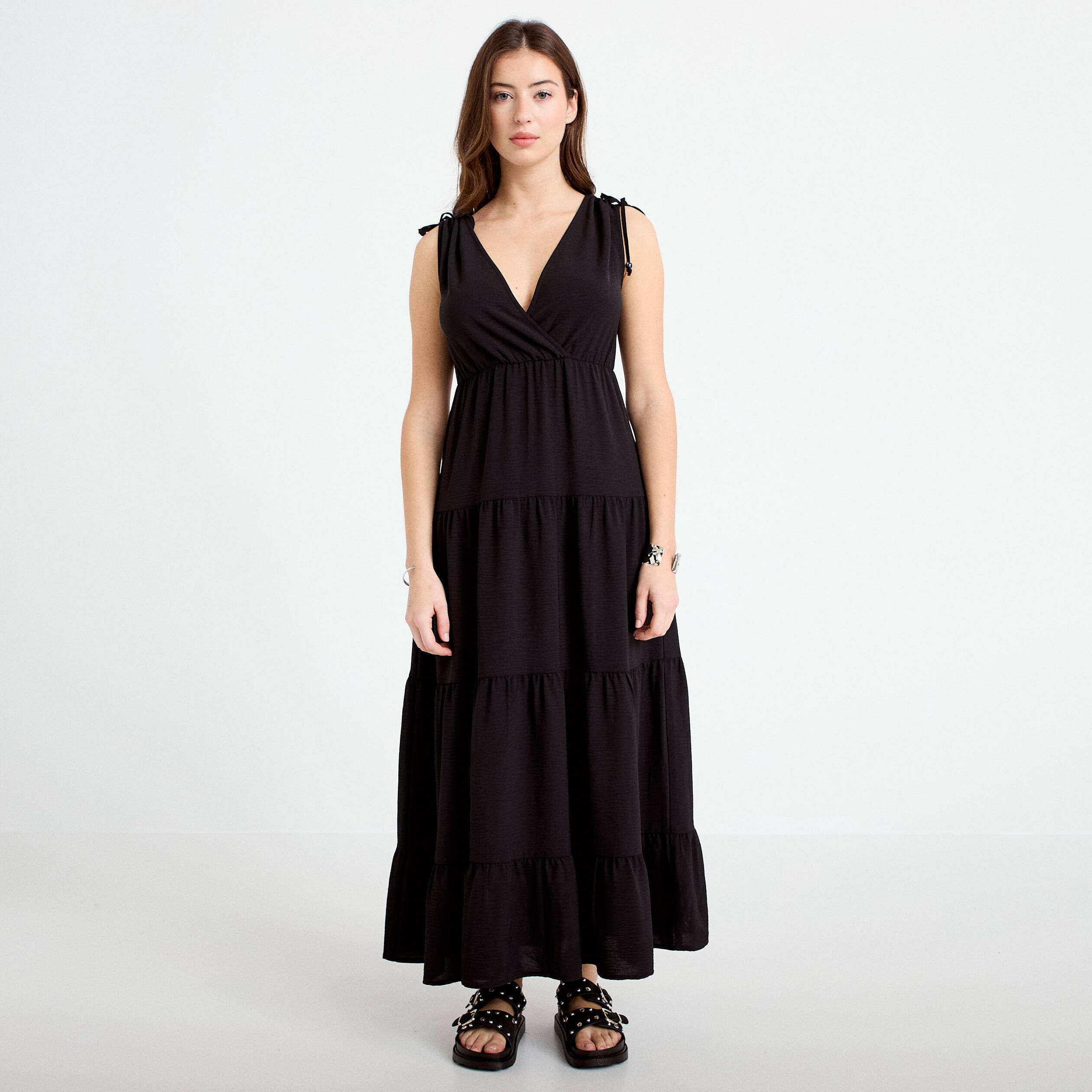 Robe longue &eacute;vas&eacute;e col V noir femme