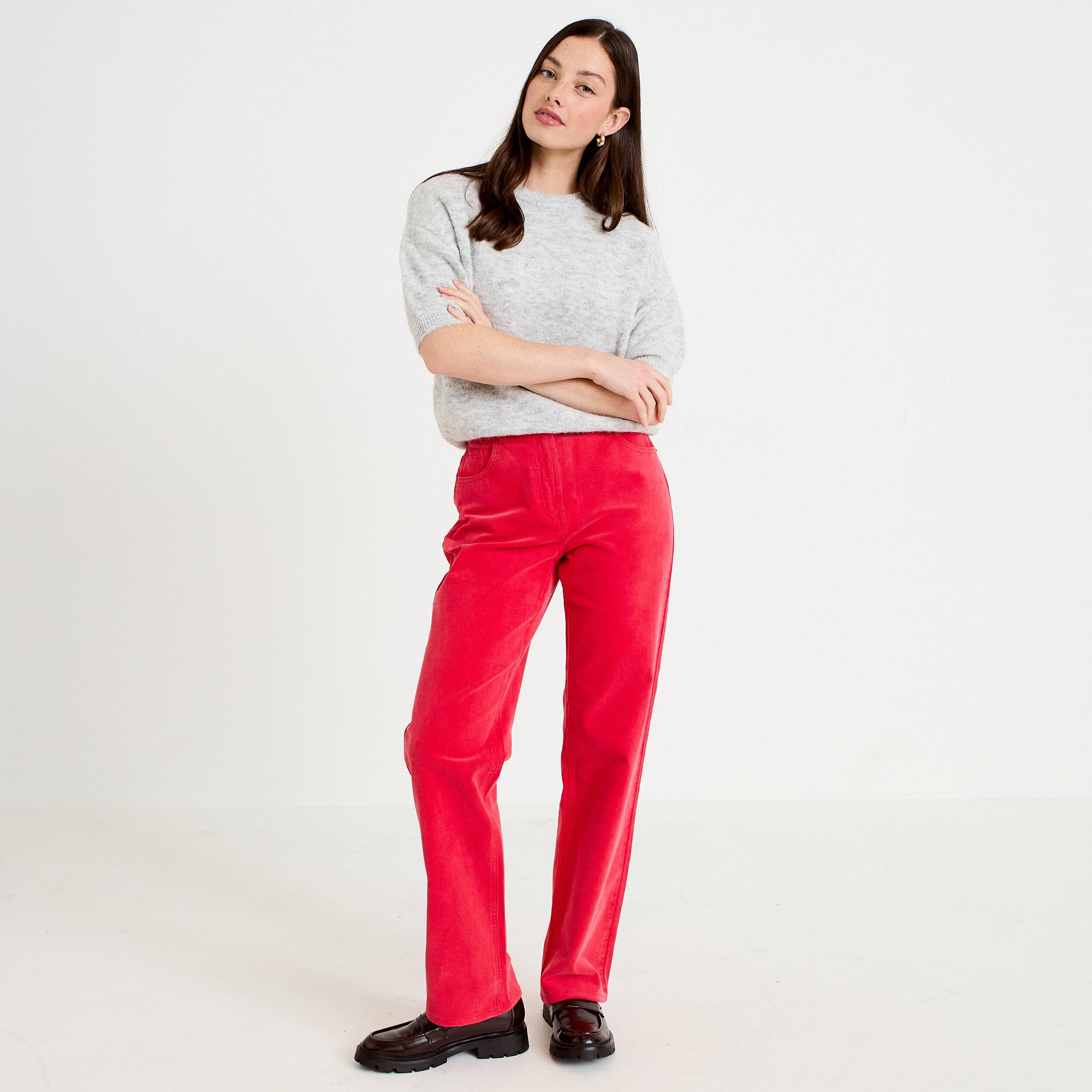 Pantalon droit en velours rouge femme