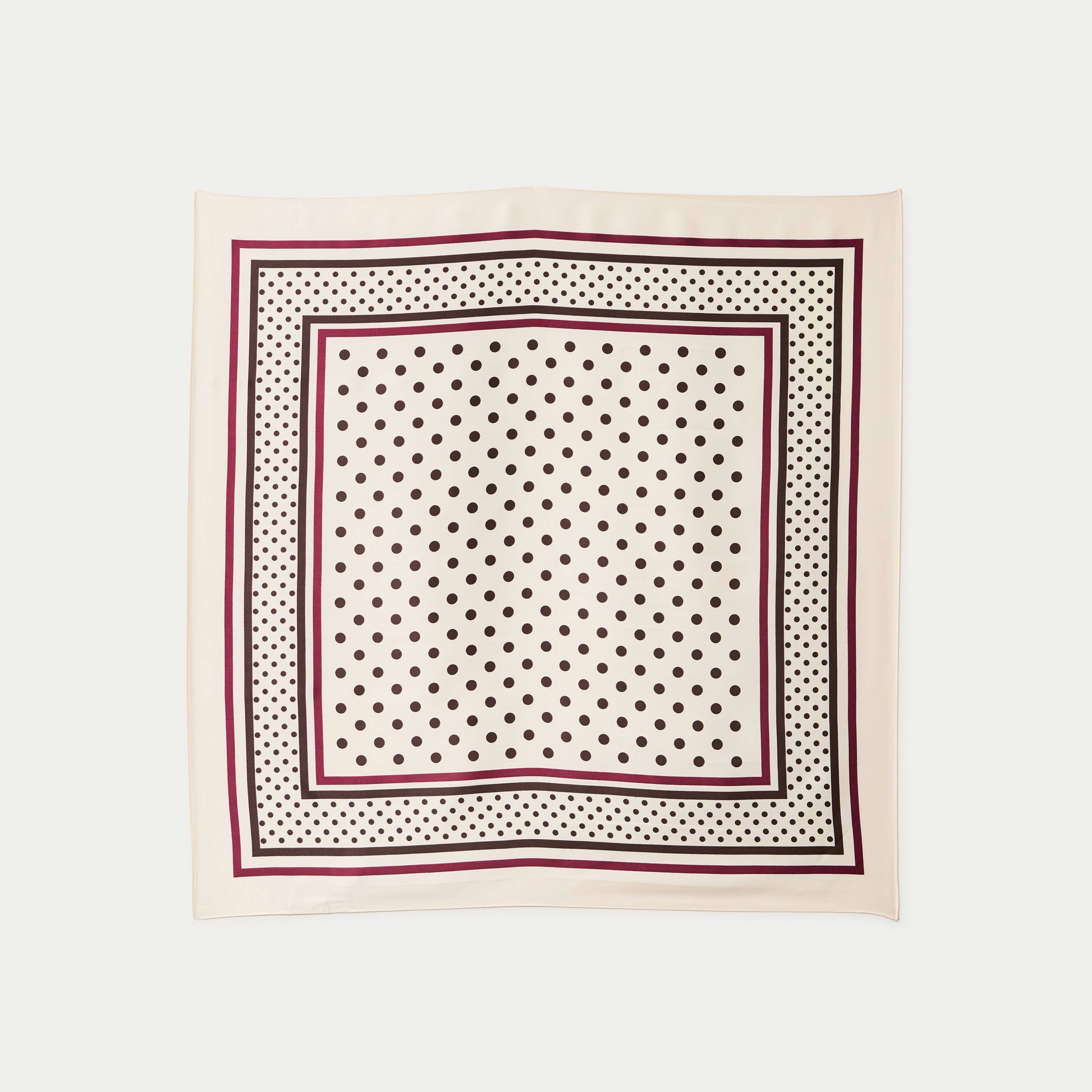 Foulard satin&eacute; soyeux ecru femme