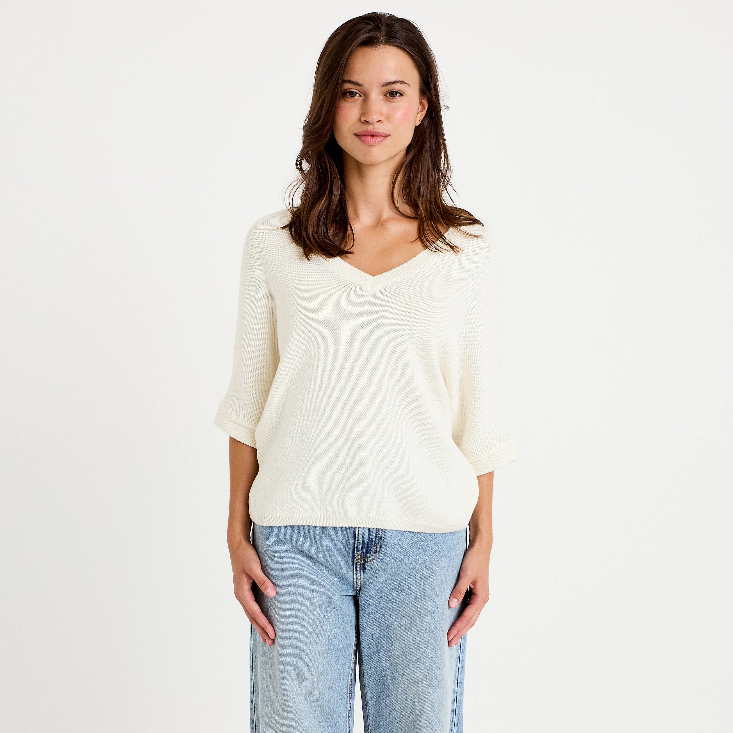 Pull ample col v manches courtes blanc femme