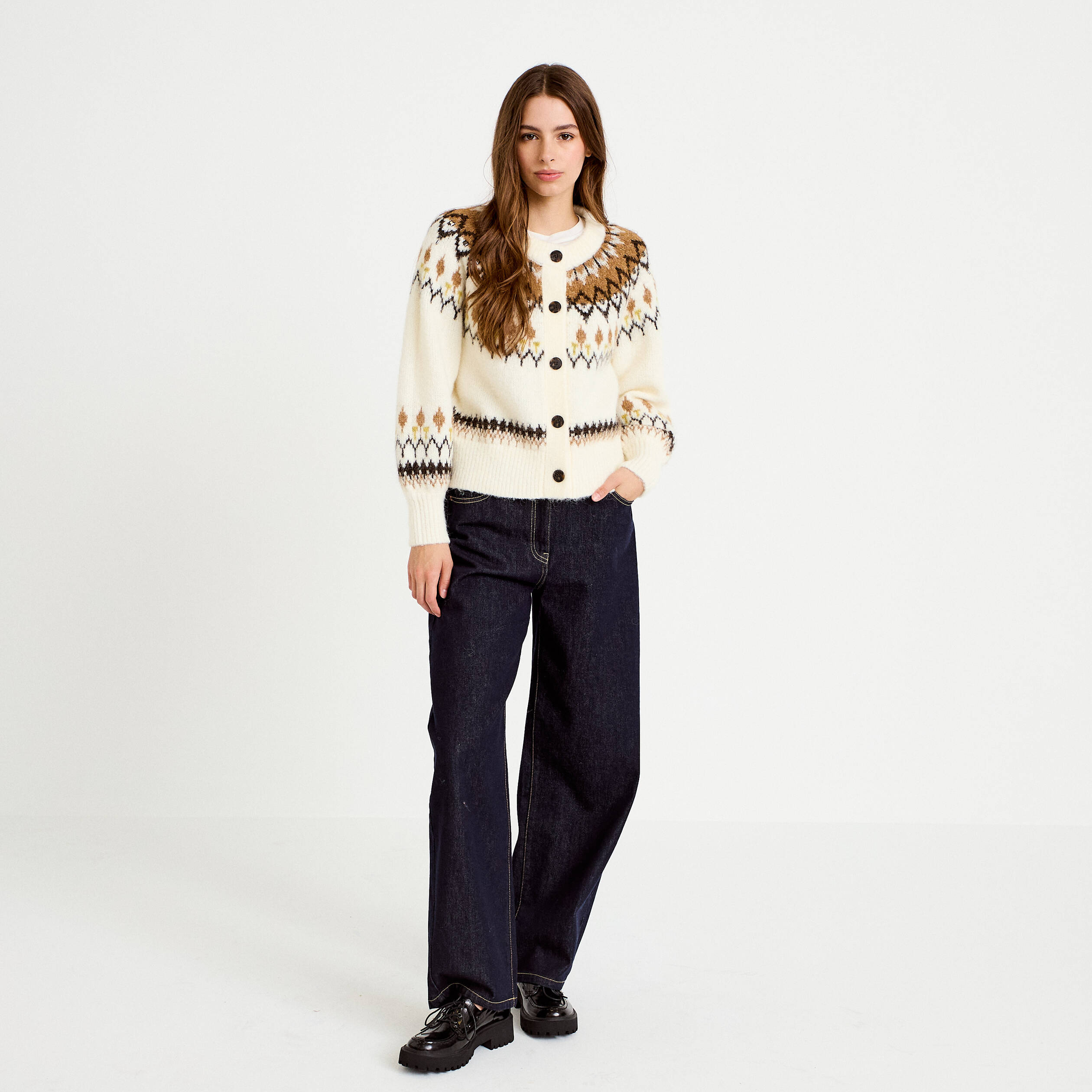 Gilet col rond manches longues ivoire femme