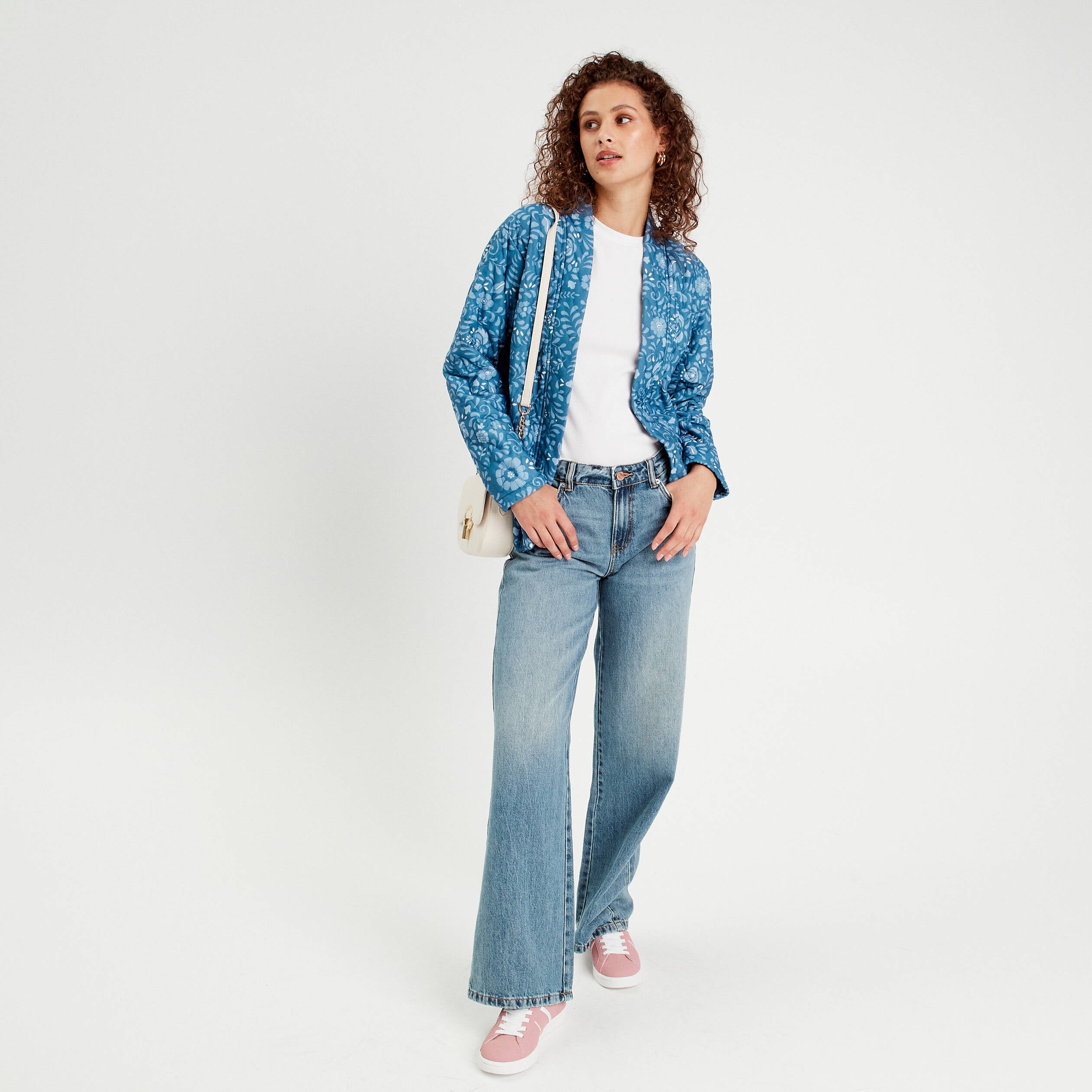 T-shirt c&ocirc;tel&eacute; ajust&eacute; manches courtes blanc femme