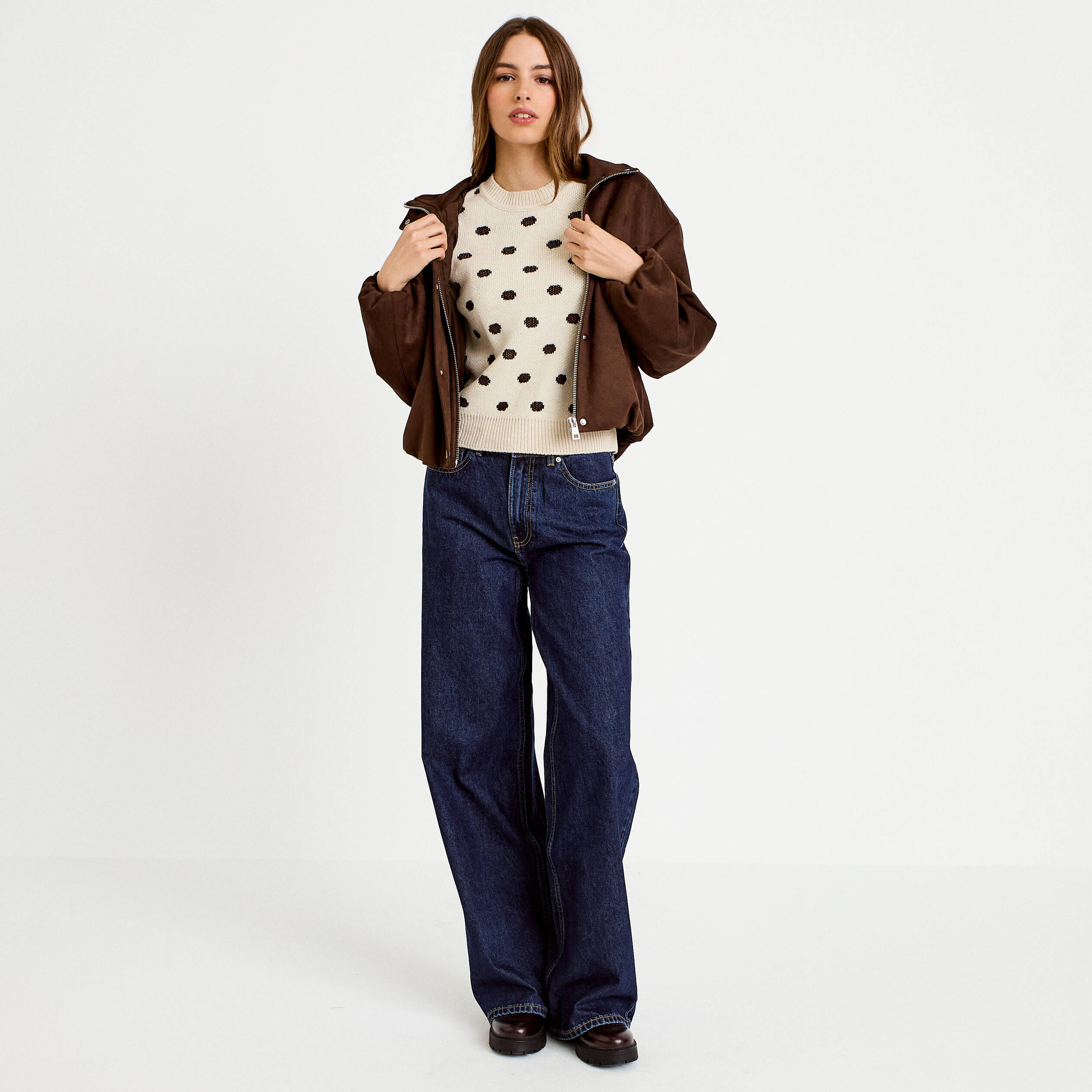 Pull cintr&eacute; col rond manches courtes ecru femme