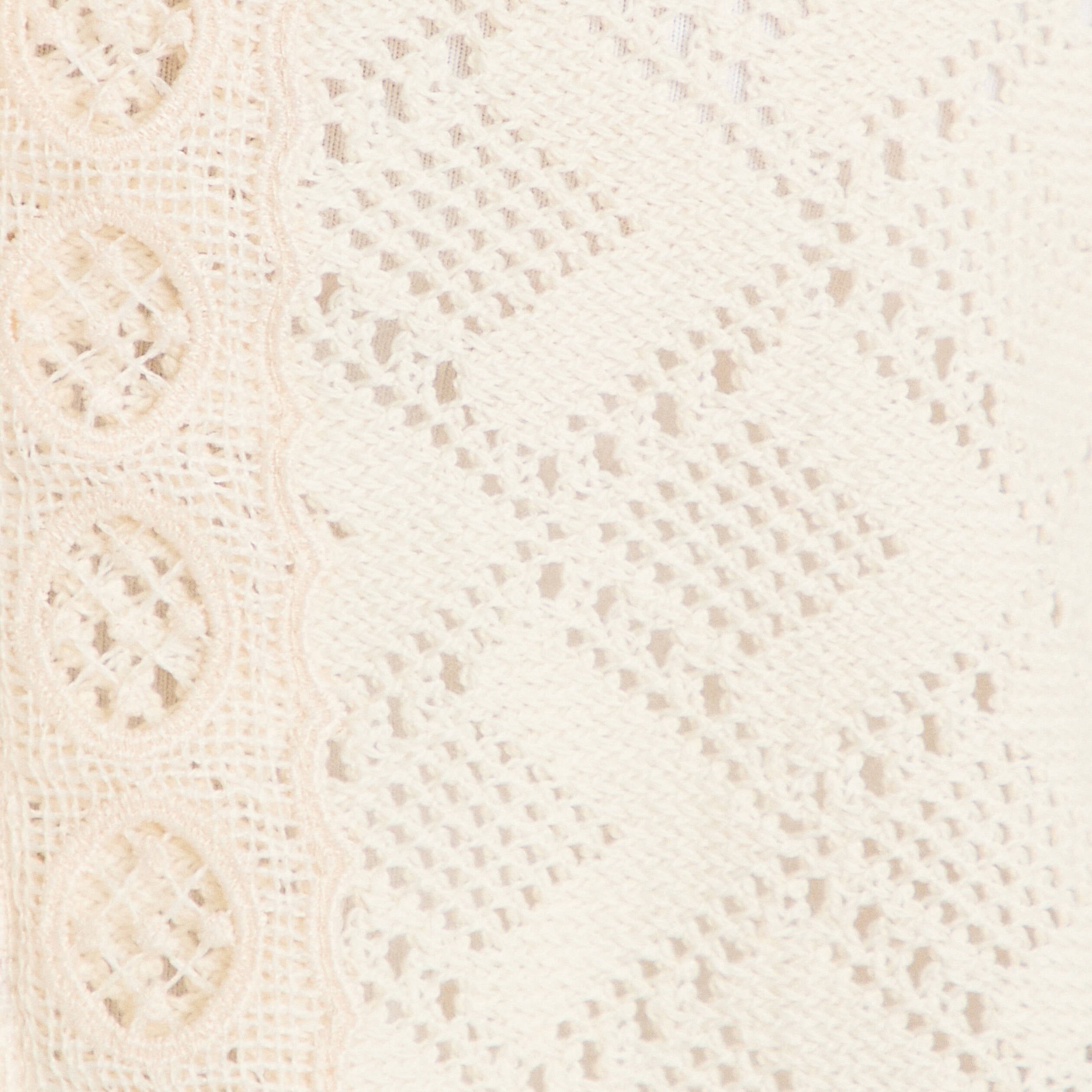Gilet sans manches col v macram&eacute; ecru femme
