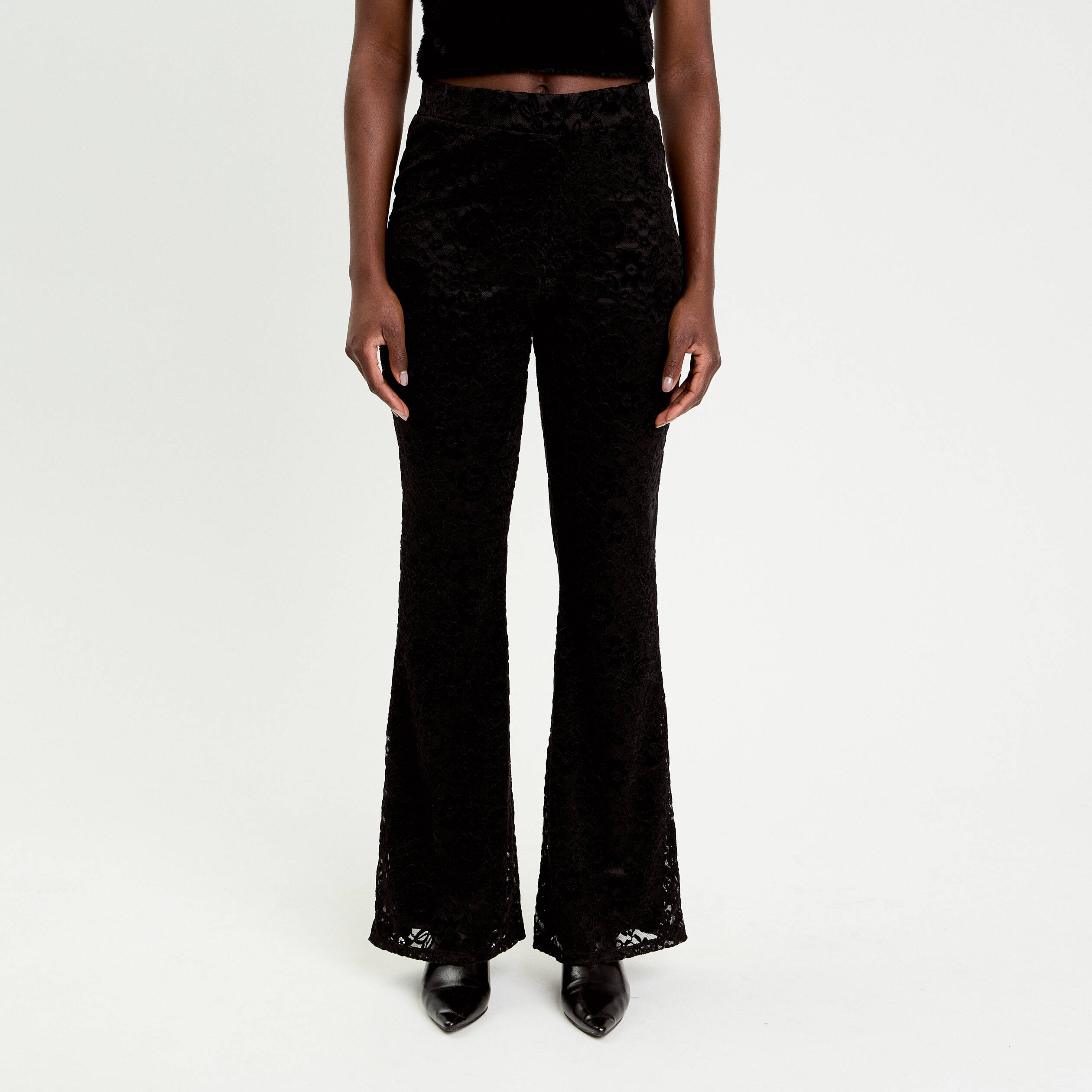 Pantalon bootcut effet dentelle noir femme