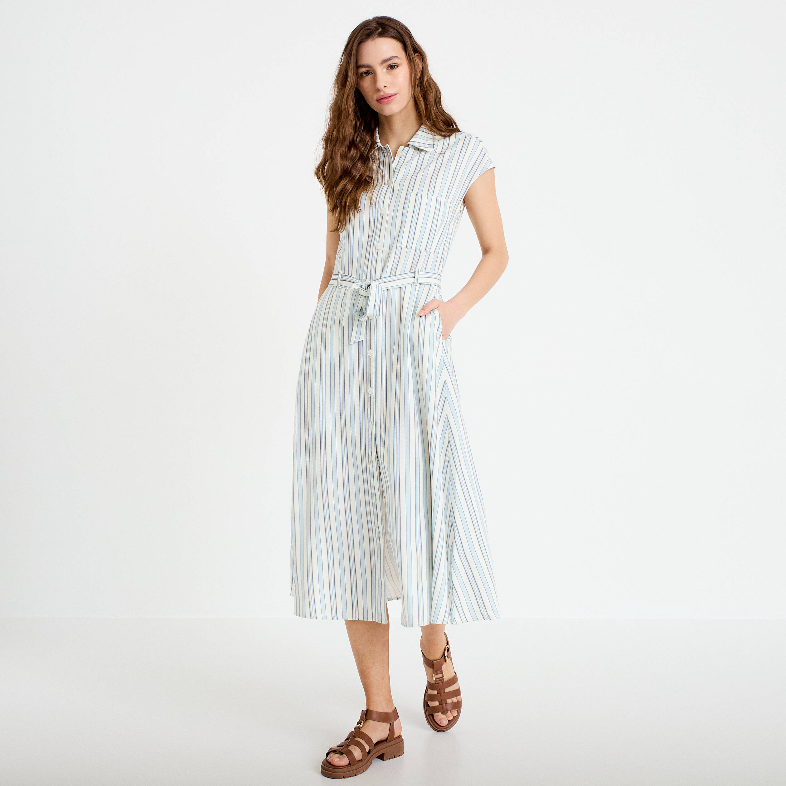 Robe midi &eacute;vas&eacute;e manches tr&egrave;s courtes blanc femme