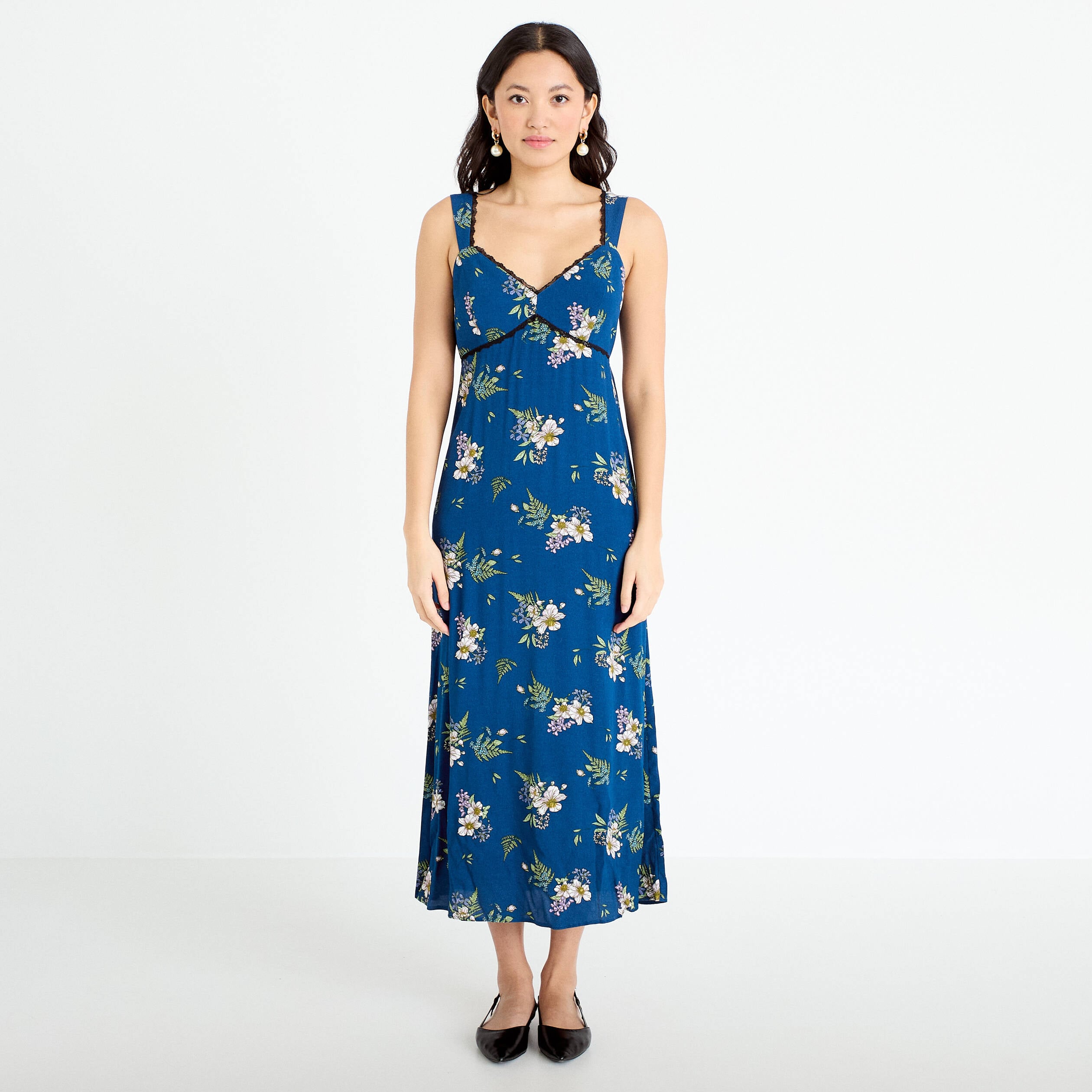 Robe longue &eacute;vas&eacute;e col coeur Bridgerton bleu fonc&eacute; femme