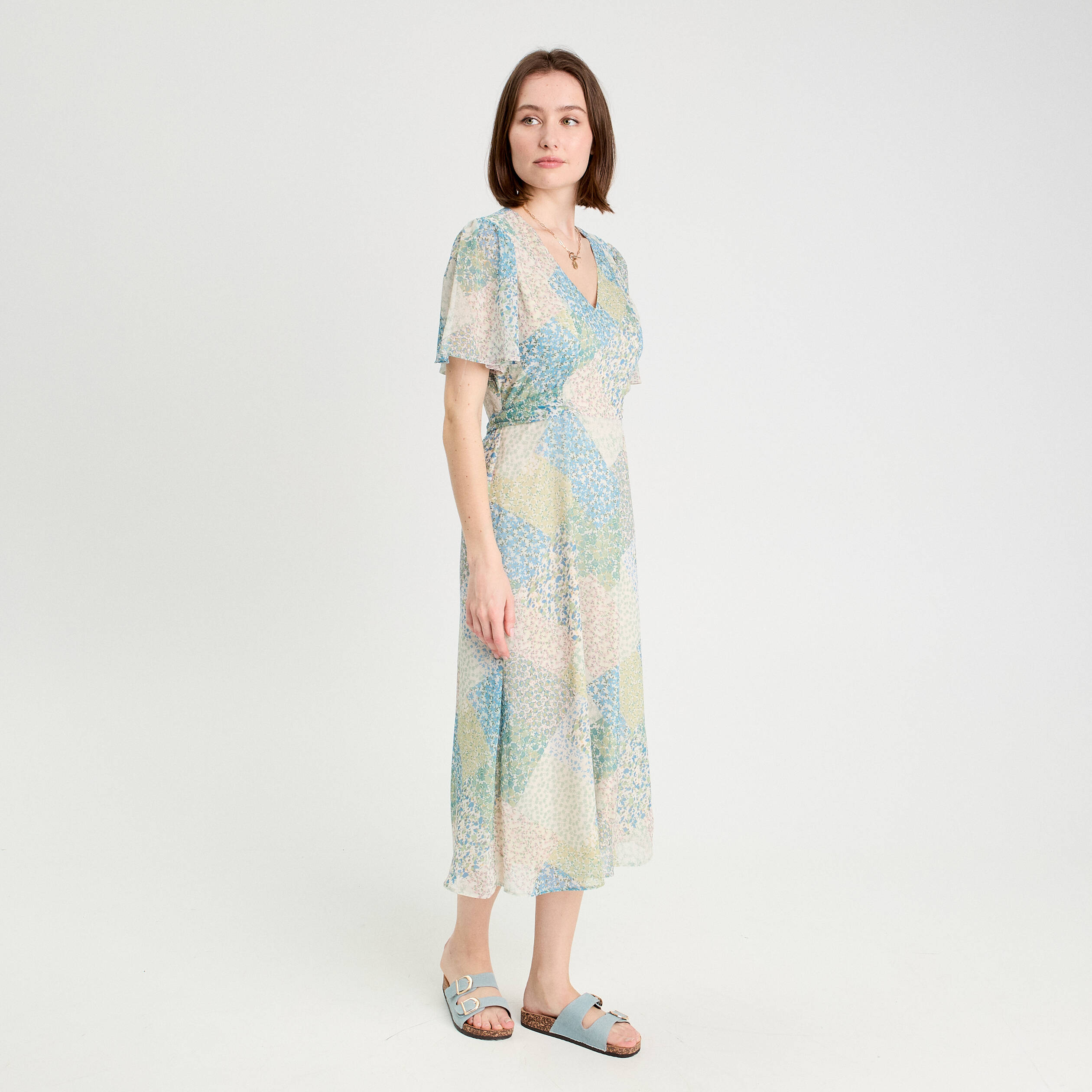 Robe midi &eacute;vas&eacute;e col en V bleu pastel femme