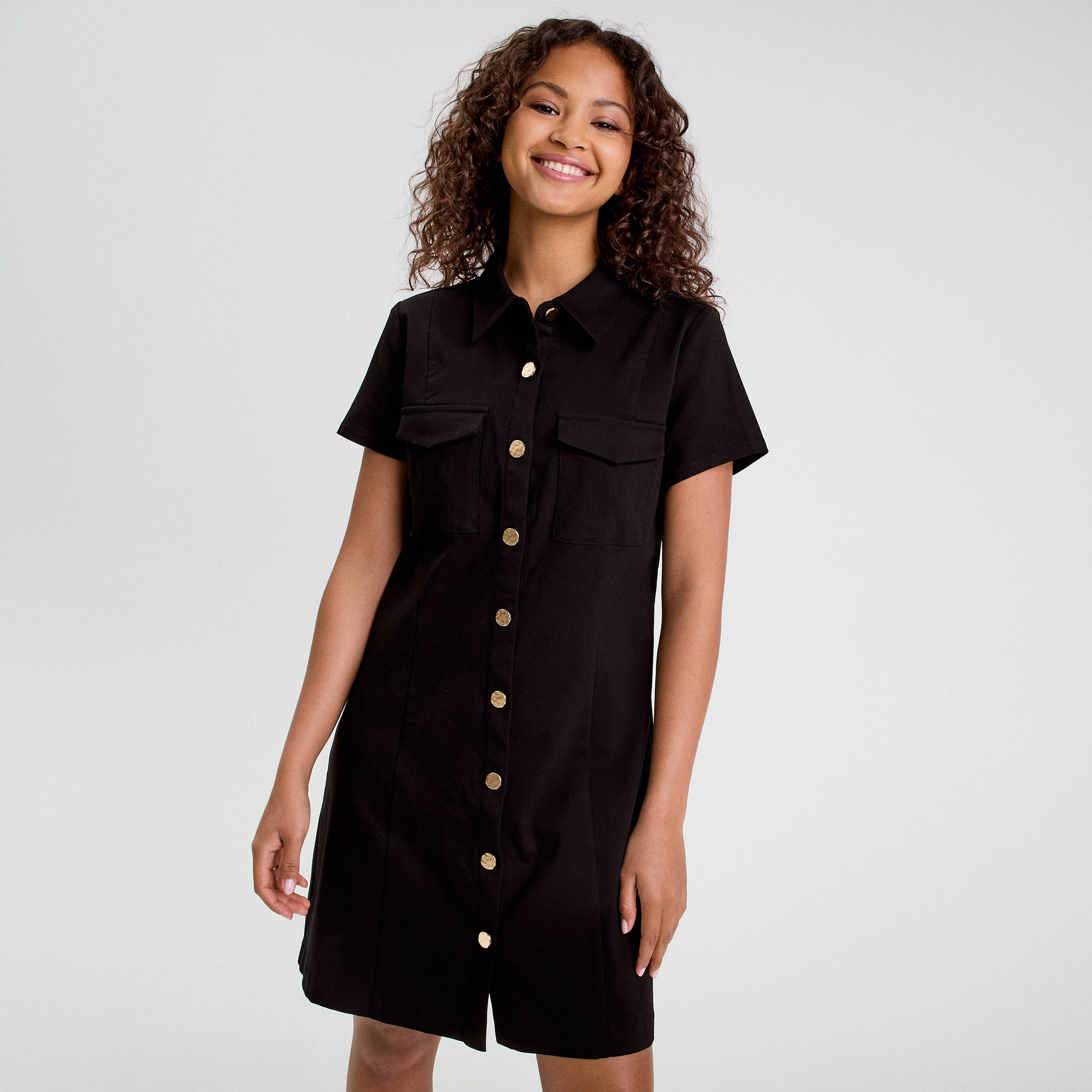 Robe droite boutonn&eacute;e noir femme