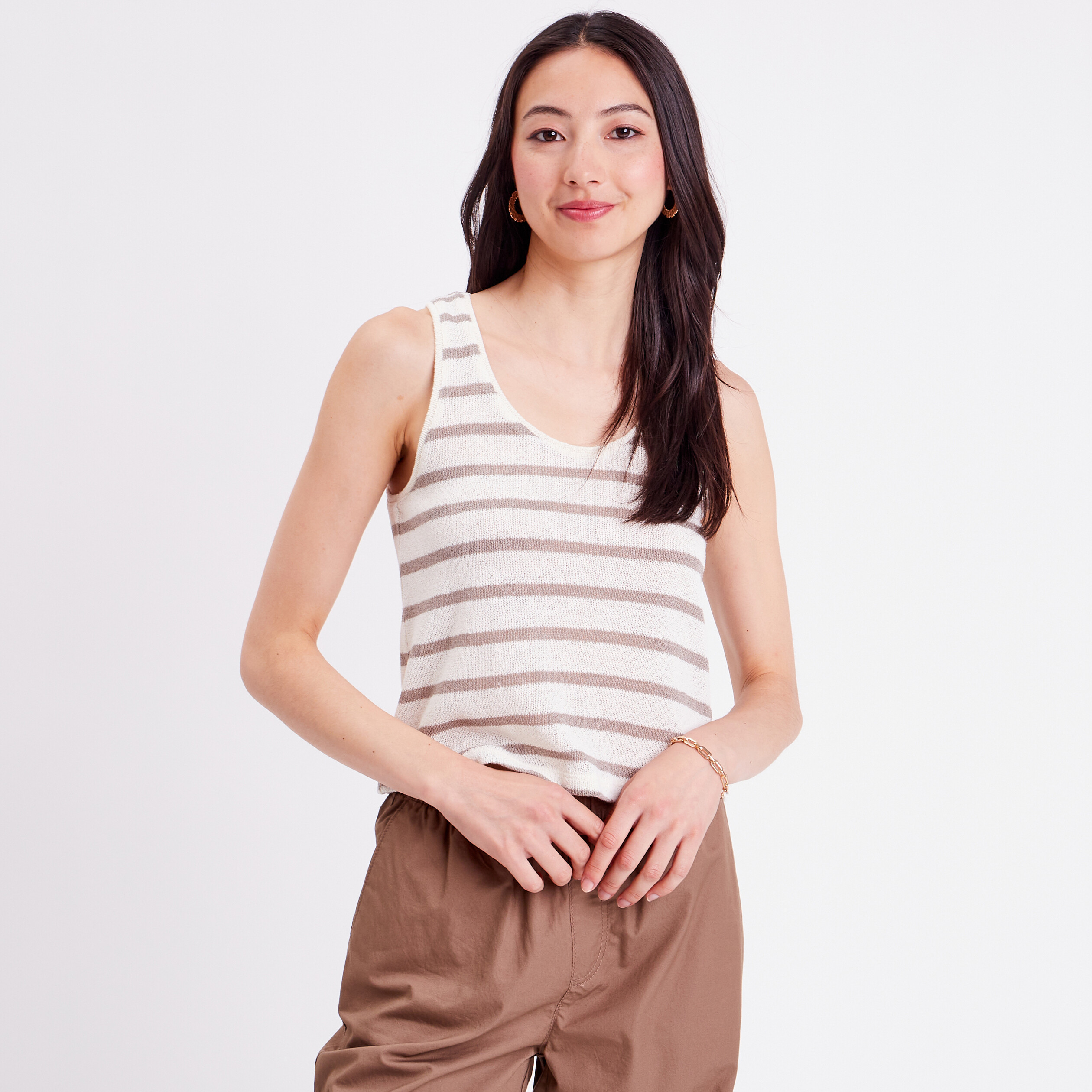 D&eacute;bardeur col rond ecru femme