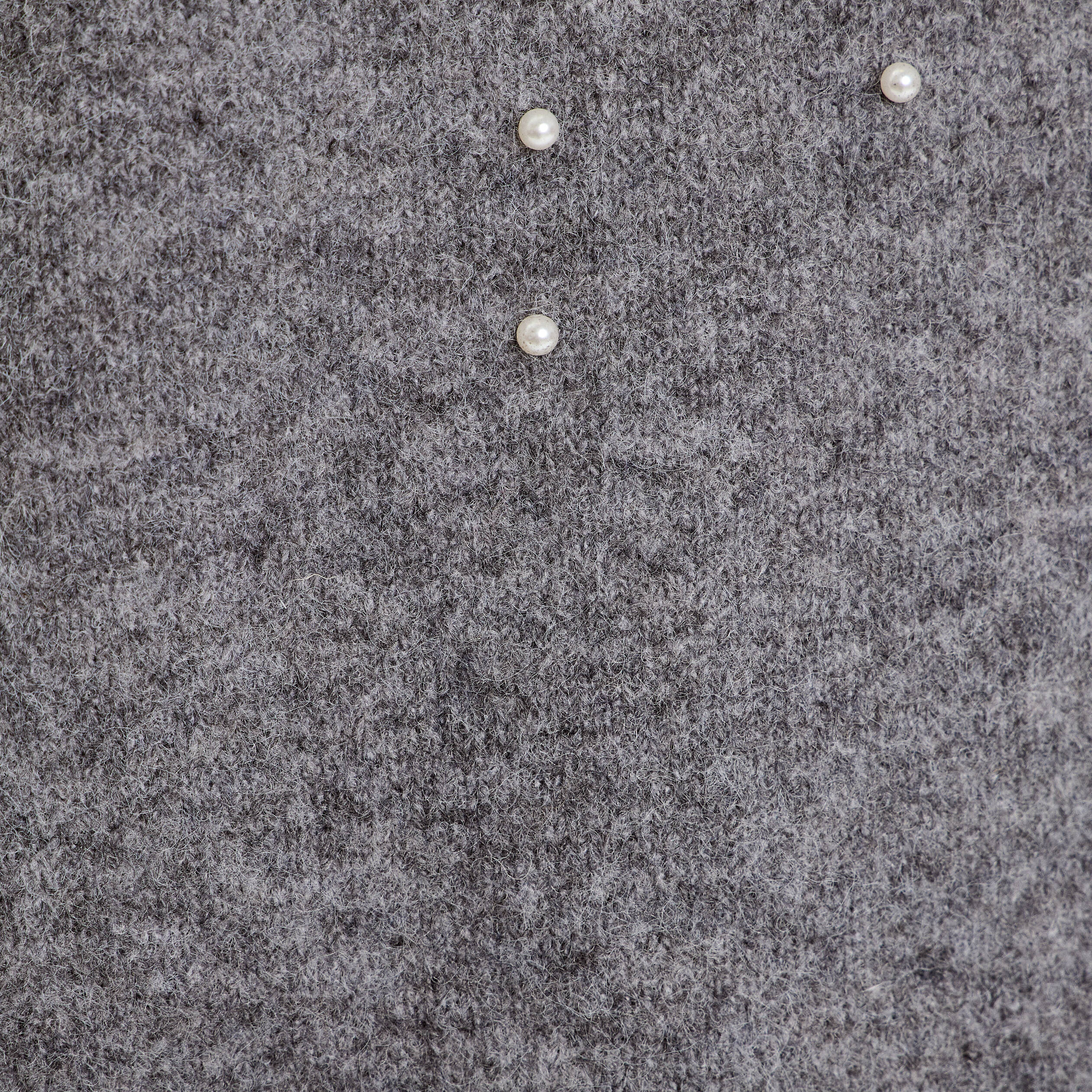 Pull avec perles gris fonc&eacute; femme