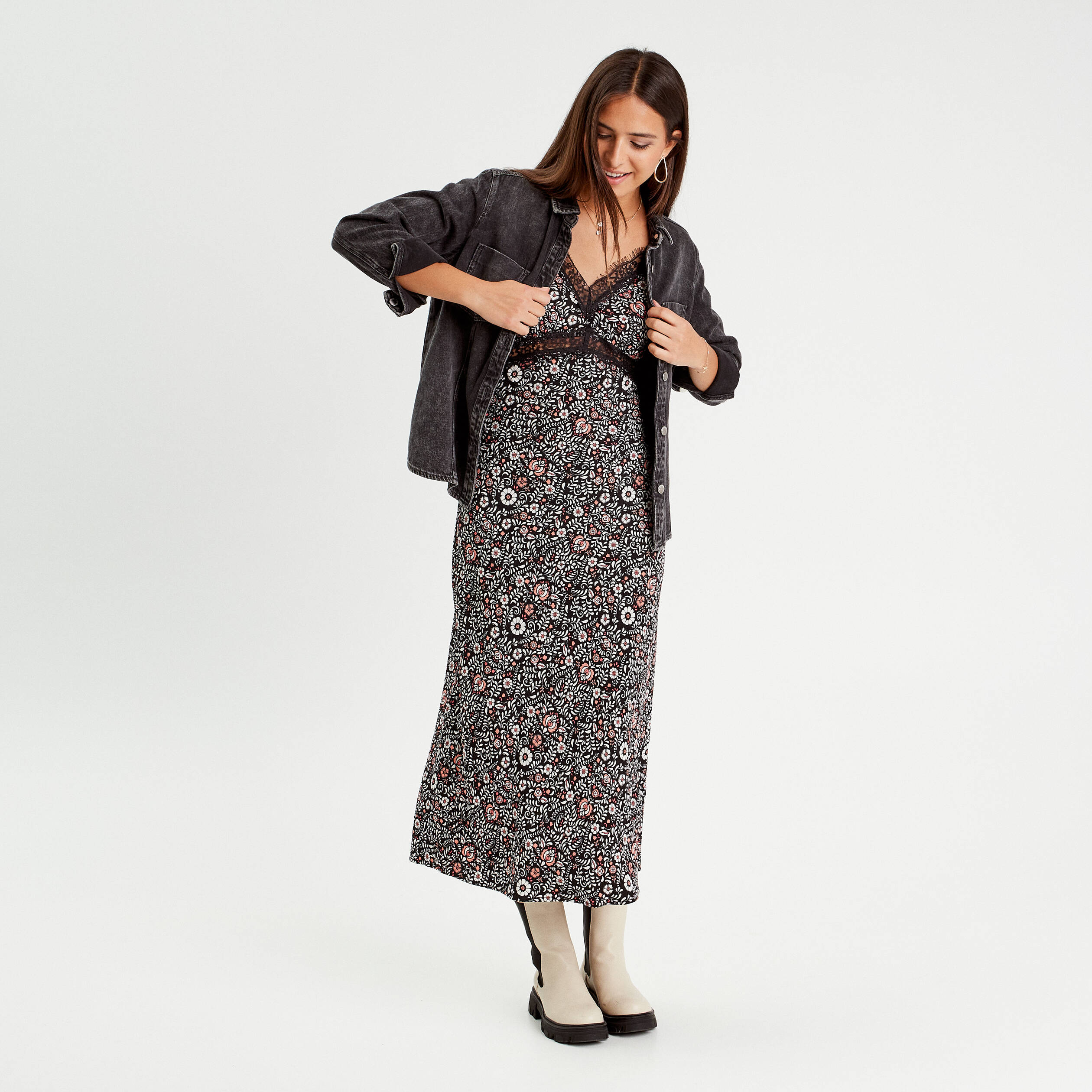 Robe Noire Femme Cache Cache - Bretelles Spaghetti - Taille 40 (Large) - Longueur Genoux - Occasion Très Bon état