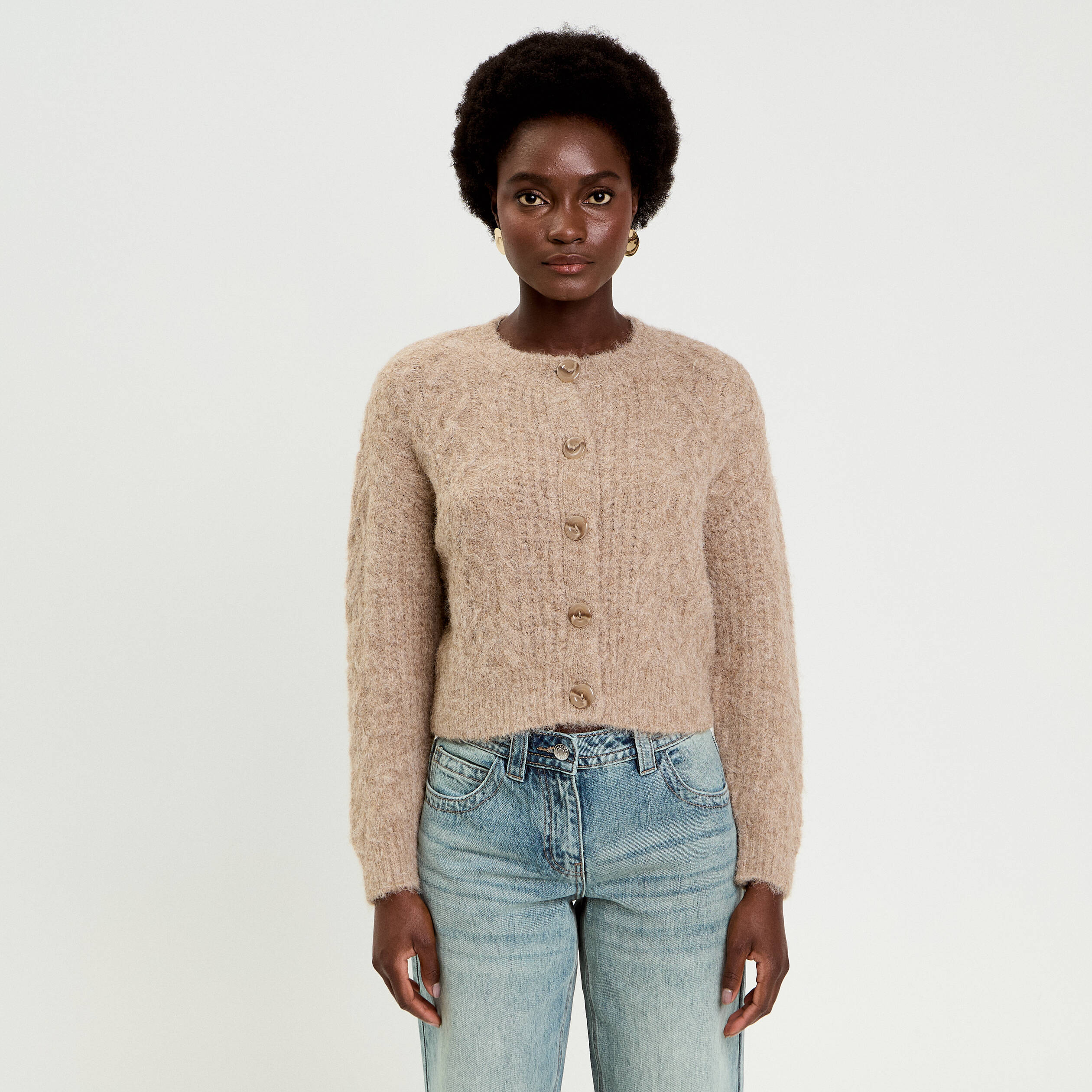Gilet torsad&eacute; col rond beige femme